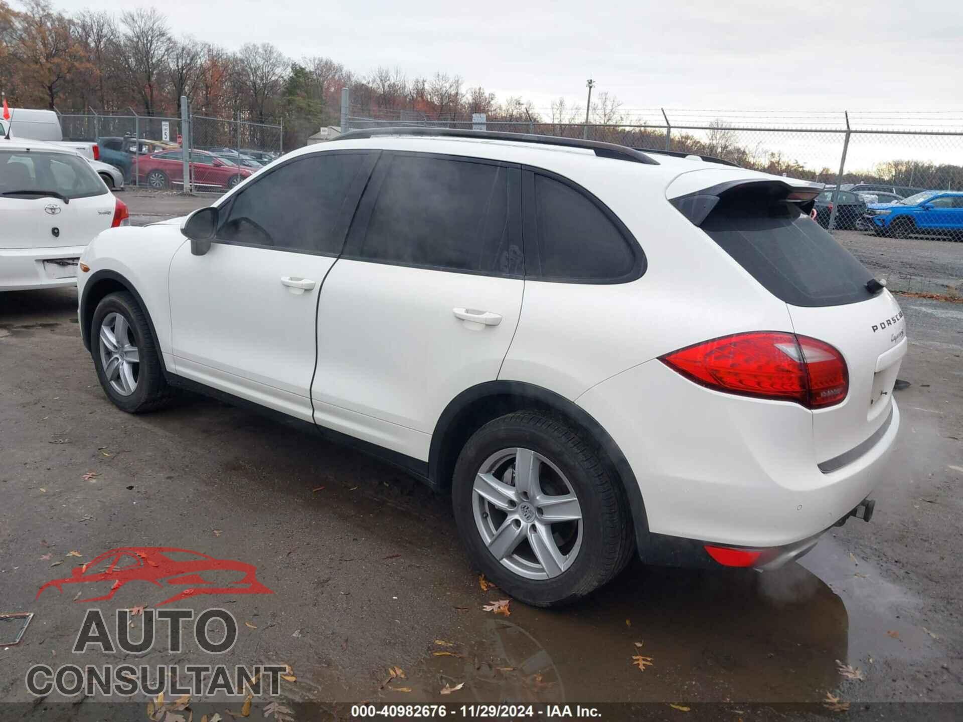 PORSCHE CAYENNE 2011 - WP1AB2A2XBLA54061