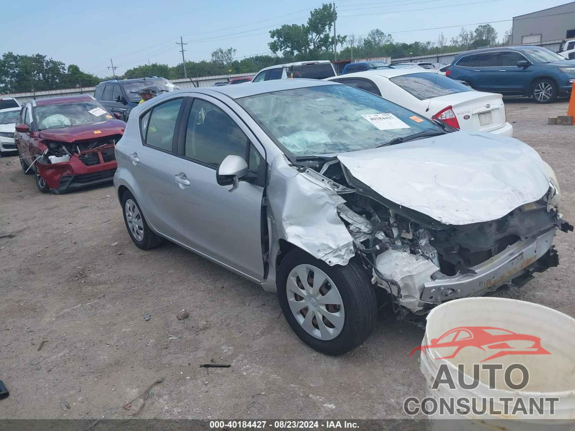 TOYOTA PRIUS C 2013 - JTDKDTB3XD1548674