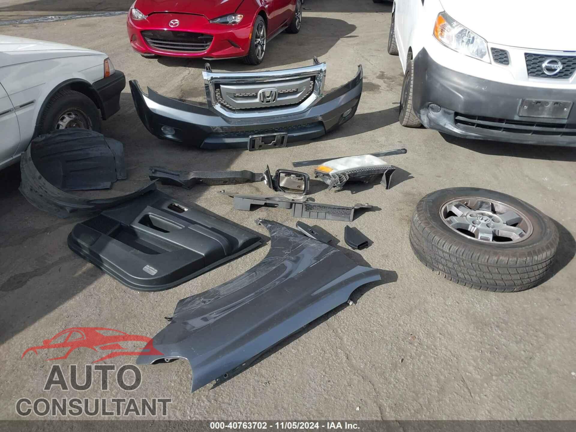 HONDA PILOT 2011 - 5FNYF4H96BB100829
