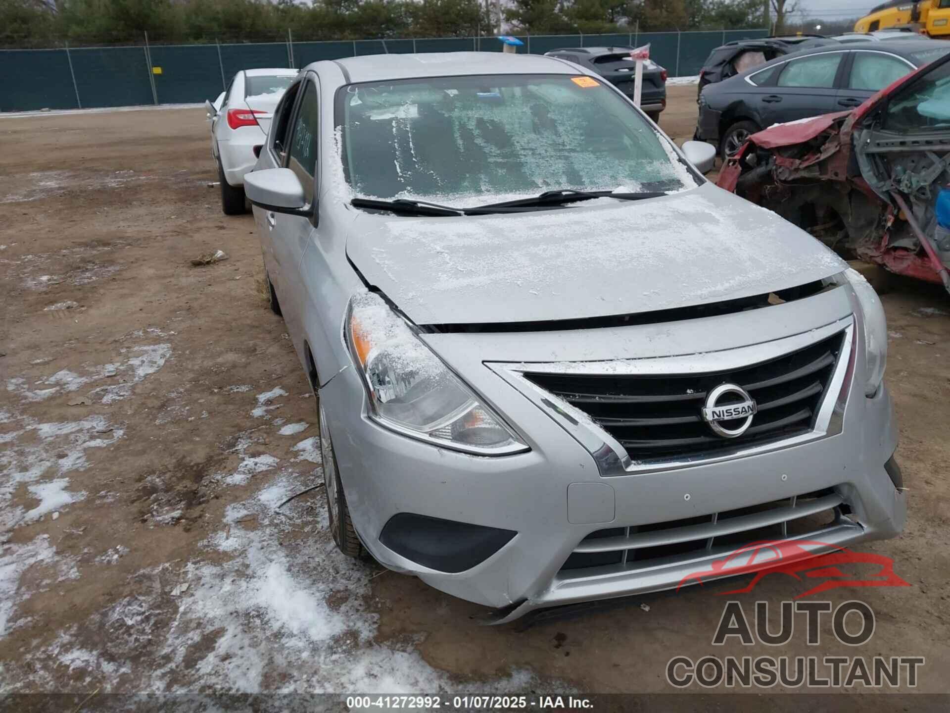 NISSAN VERSA 2019 - 3N1CN7AP4KL817290