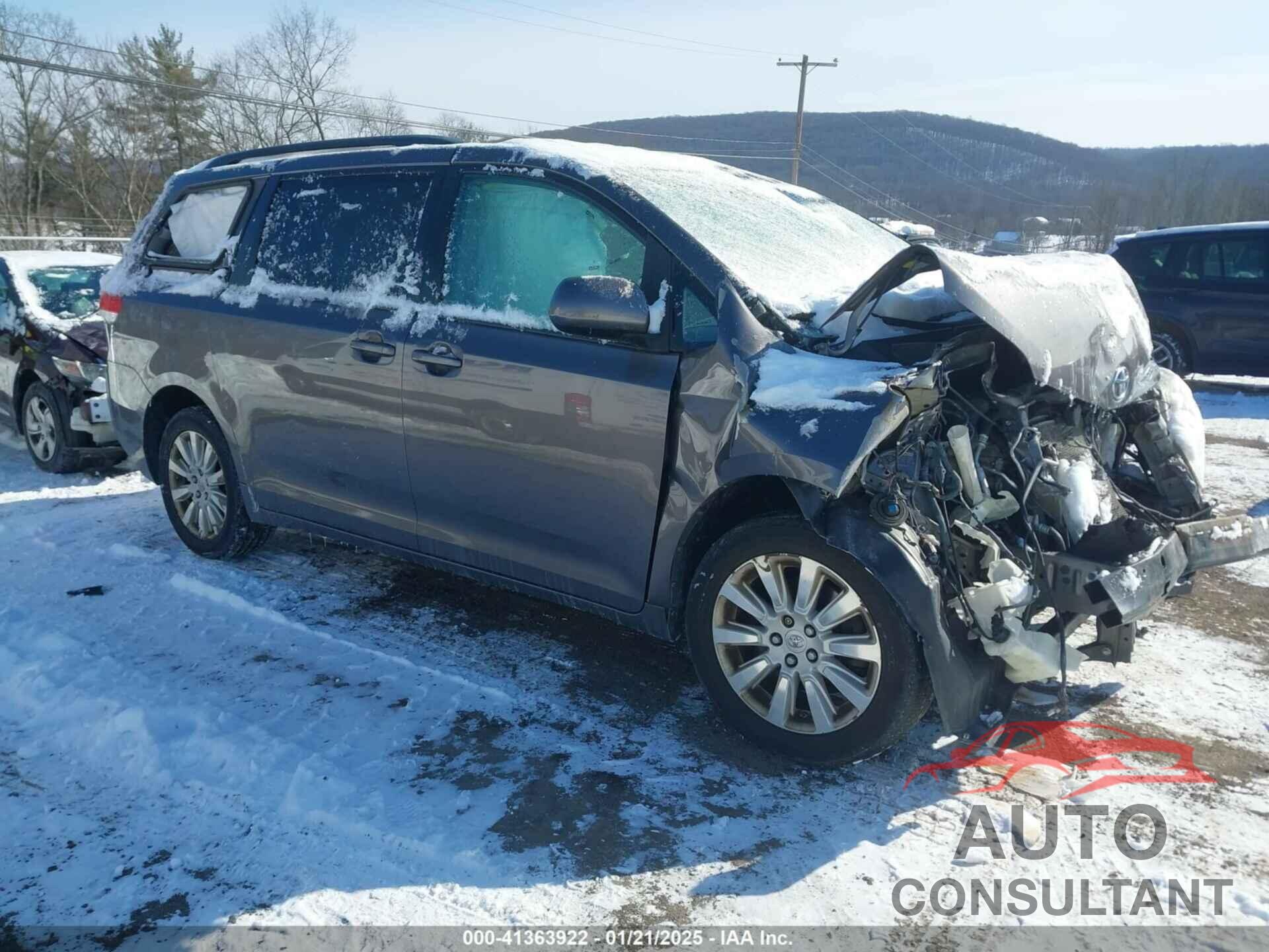 TOYOTA SIENNA 2013 - 5TDJK3DCXDS061105