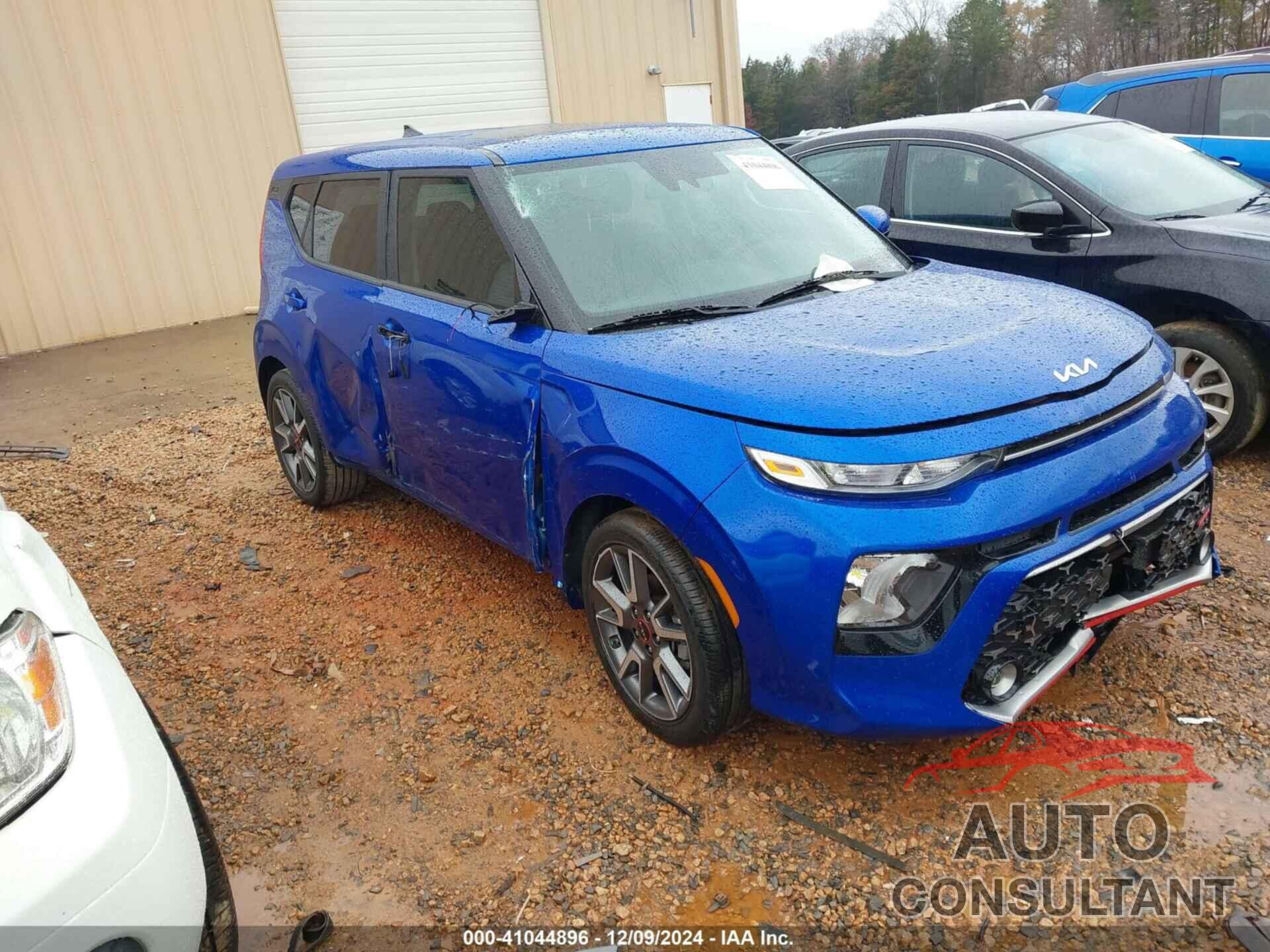 KIA SOUL 2022 - KNDJ63AU3N7800697