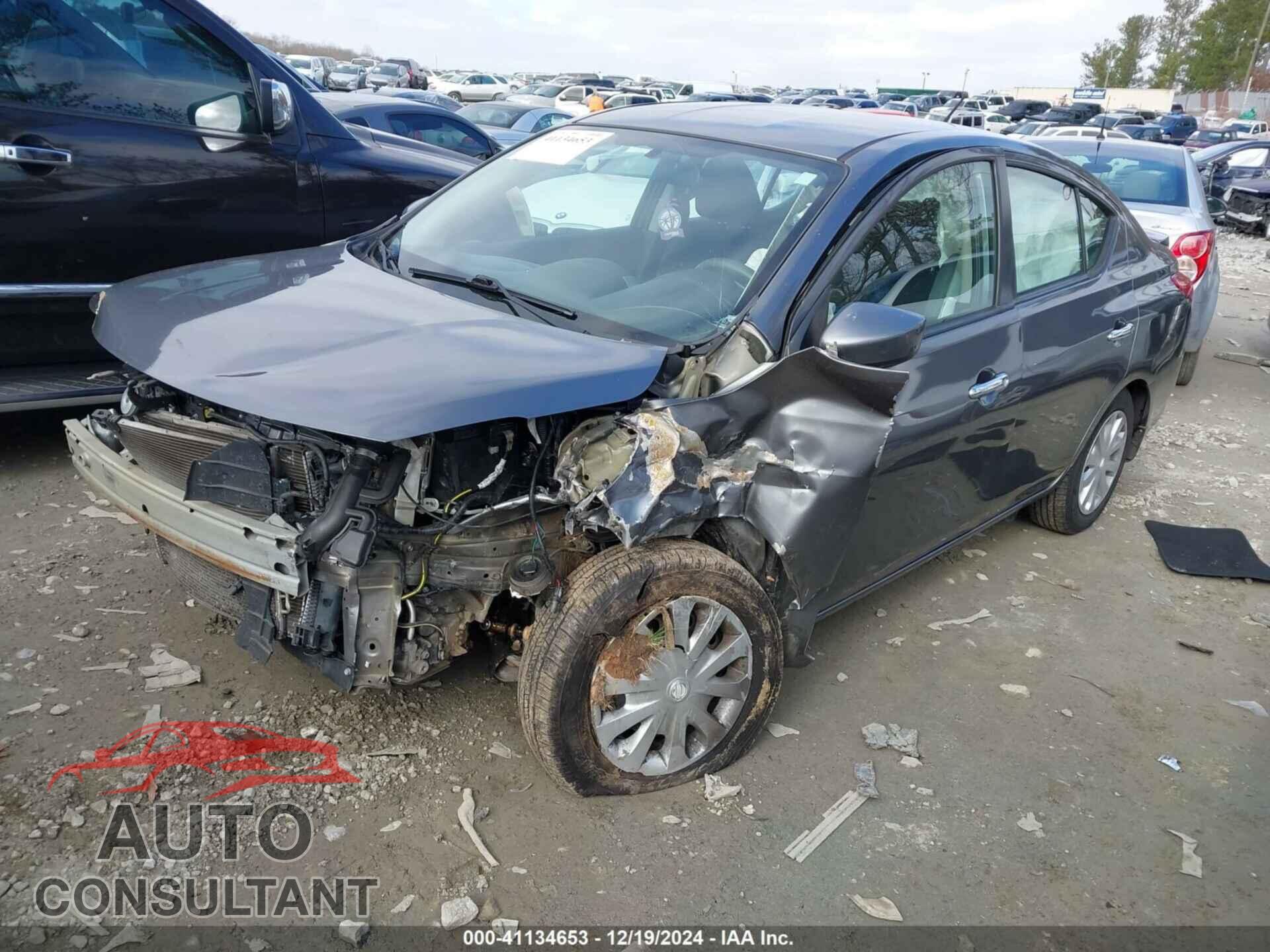 NISSAN VERSA 2017 - 3N1CN7AP3HL832971