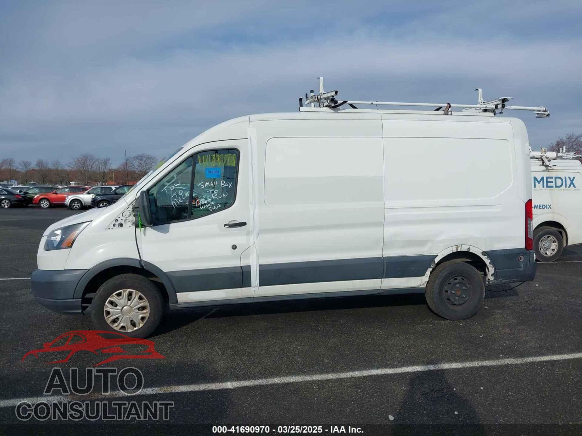 FORD TRANSIT-250 2017 - 1FTYR2CM8HKB52563