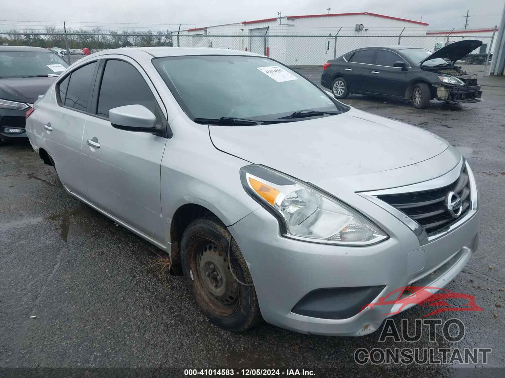 NISSAN VERSA 2019 - 3N1CN7AP8KL810052