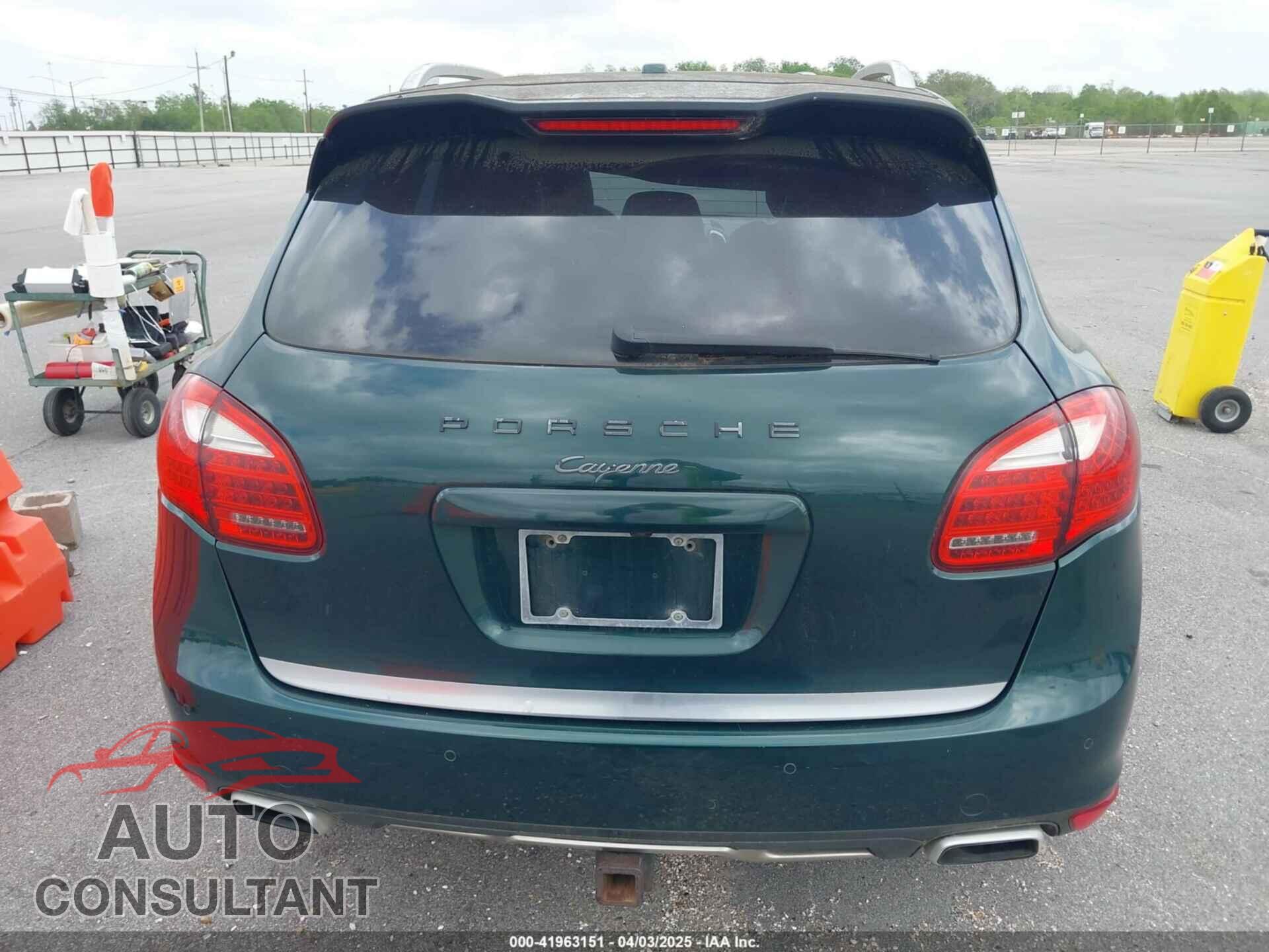 PORSCHE CAYENNE 2011 - WP1AA2A20BLA08922