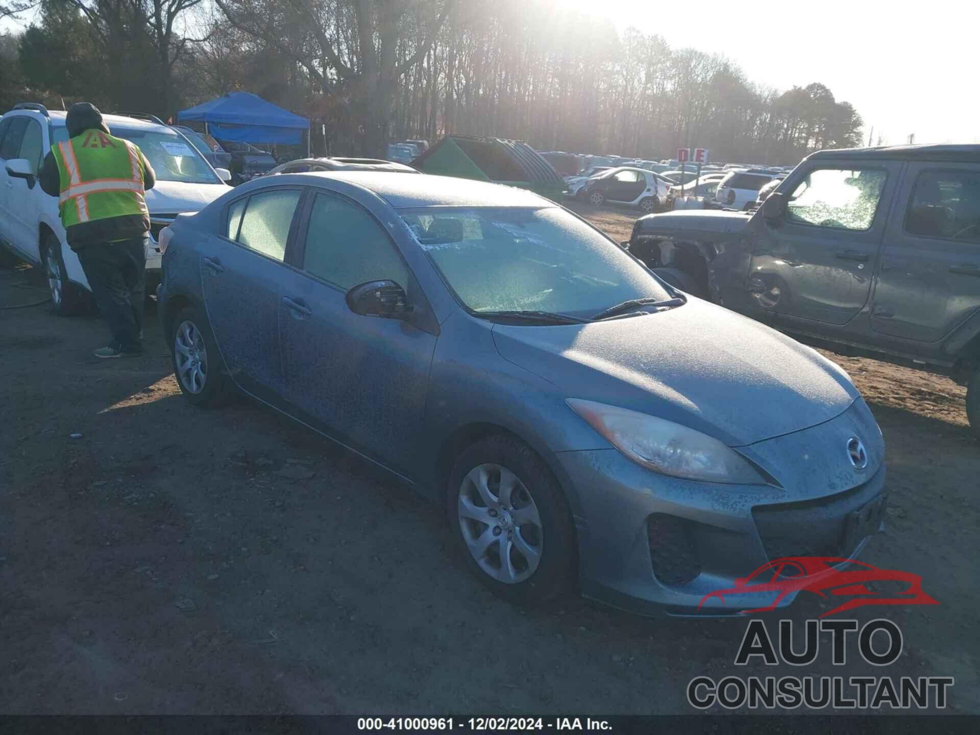 MAZDA MAZDA3 2012 - JM1BL1UG1C1521837