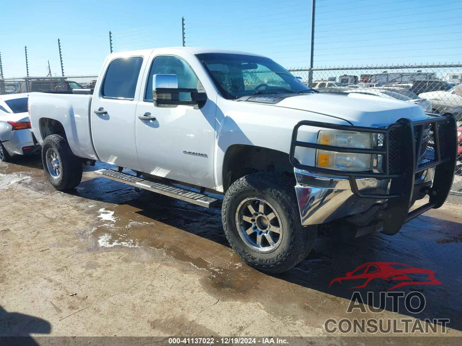 CHEVROLET SILVERADO 2500HD 2011 - 1GC1KVCG2BF146825