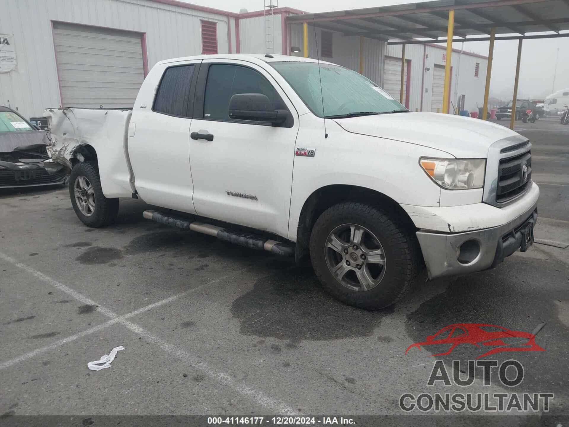 TOYOTA TUNDRA 2011 - 5TFRY5F13BX113884
