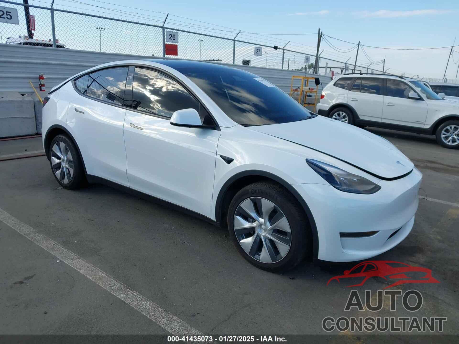 TESLA MODEL Y 2024 - 7SAYGDED1RF004738
