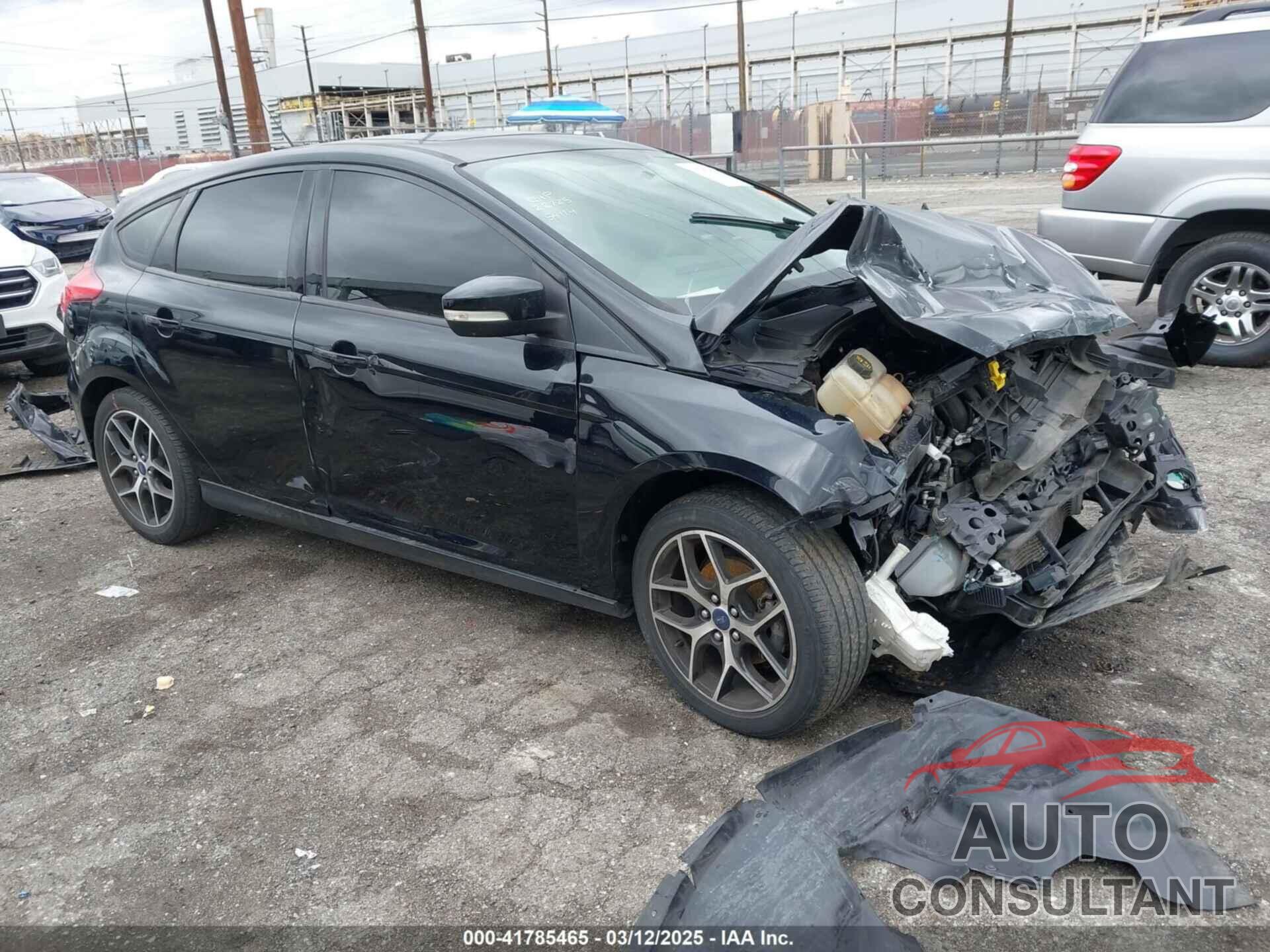 FORD FOCUS 2018 - 1FADP3M2XJL297813