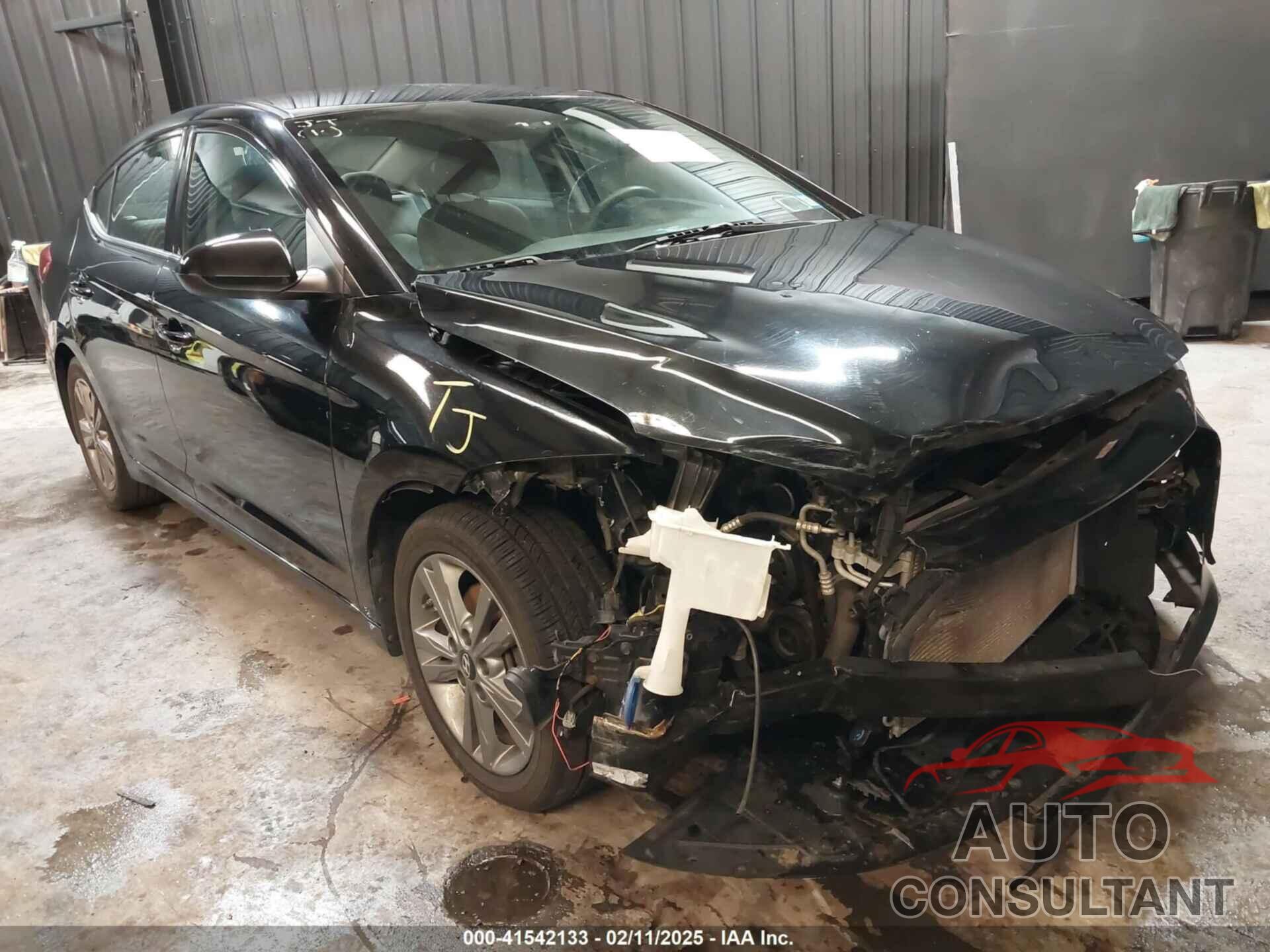 HYUNDAI ELANTRA 2018 - 5NPD84LF7JH365118