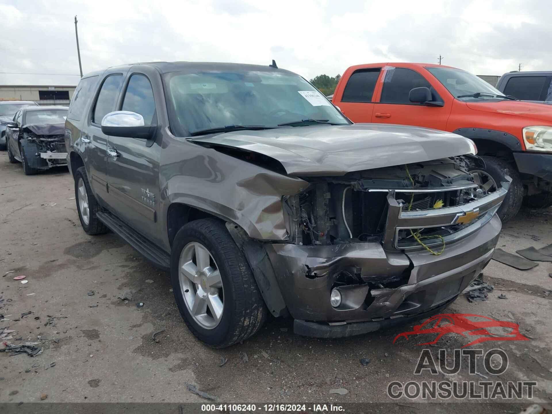 CHEVROLET TAHOE 2013 - 1GNSCAE05DR170006