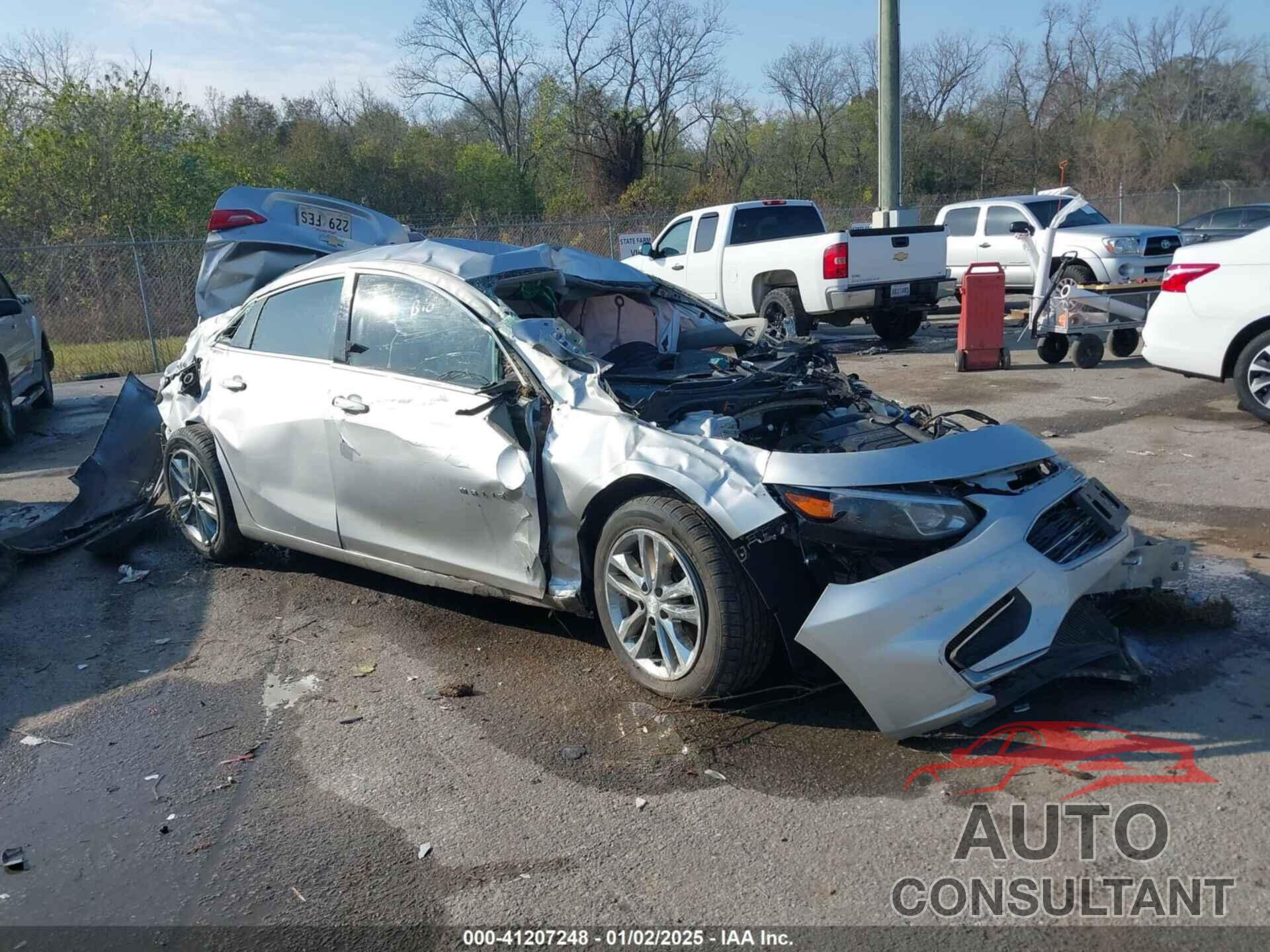 CHEVROLET MALIBU 2018 - 1G1ZD5ST7JF142272