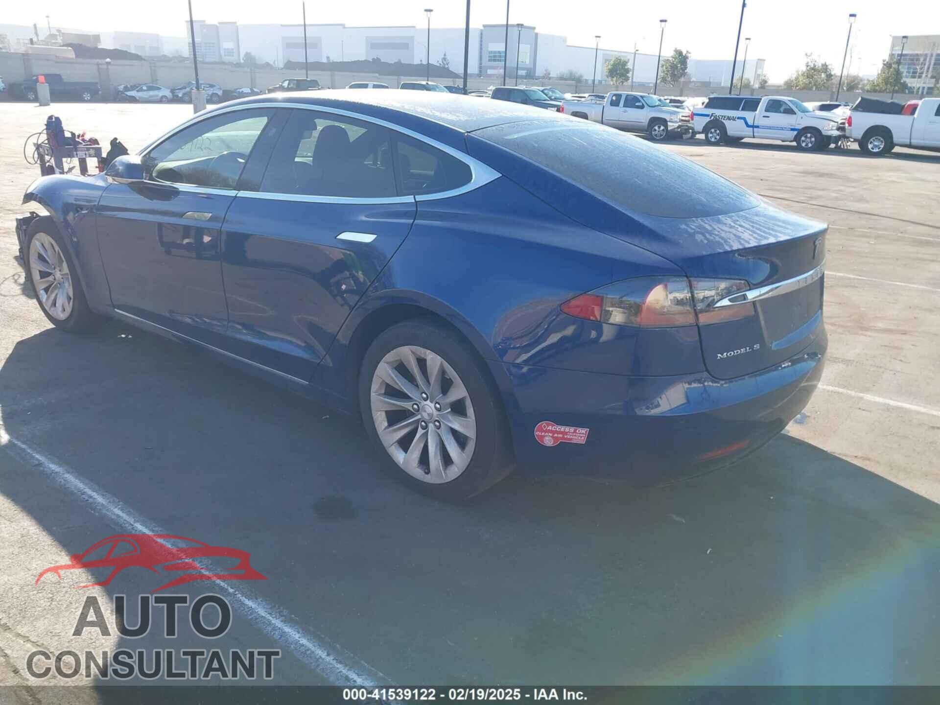 TESLA MODEL S 2017 - 5YJSA1E12HF204700