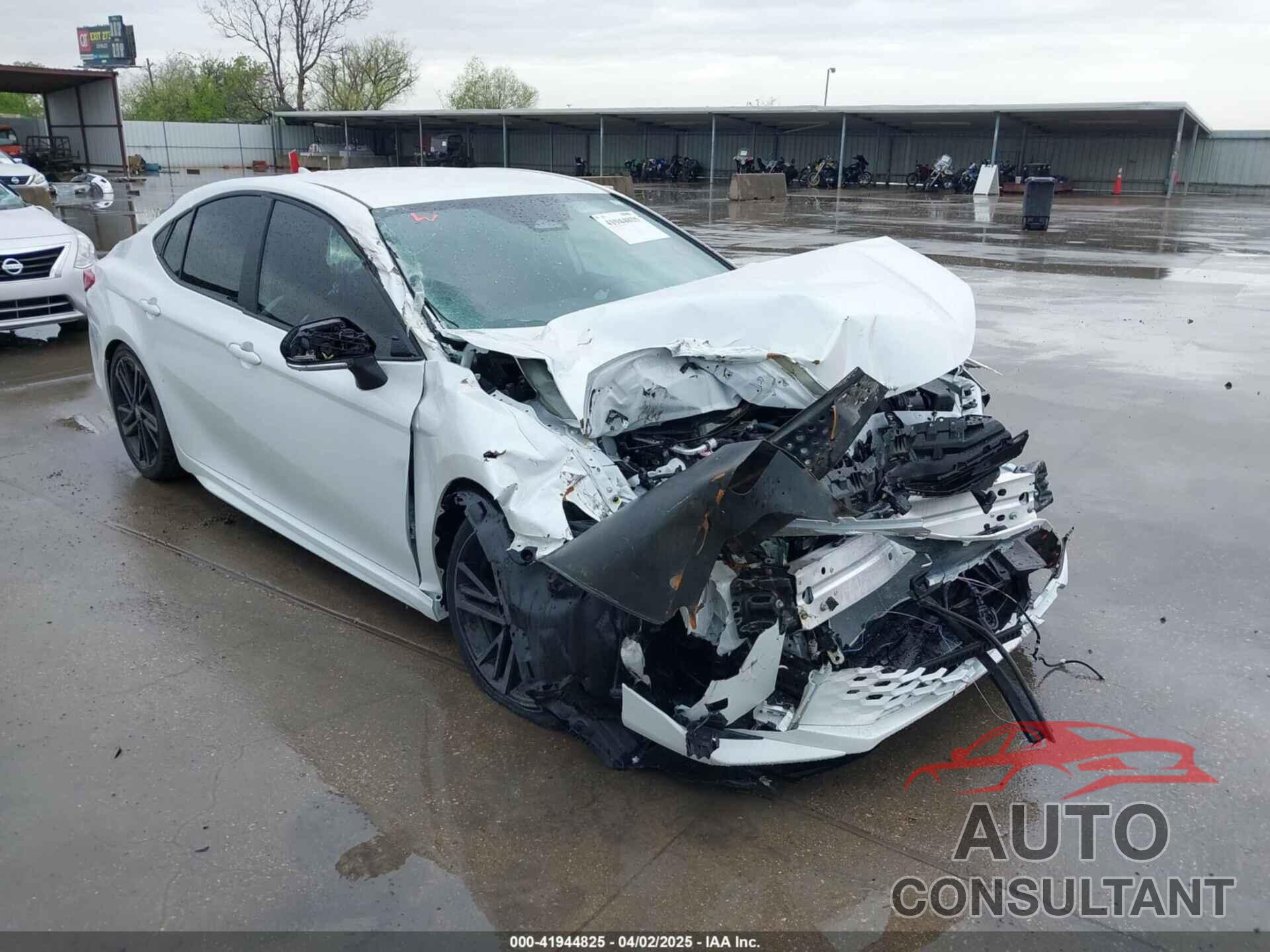 TOYOTA CAMRY 2025 - 4T1DAACKXSU588272