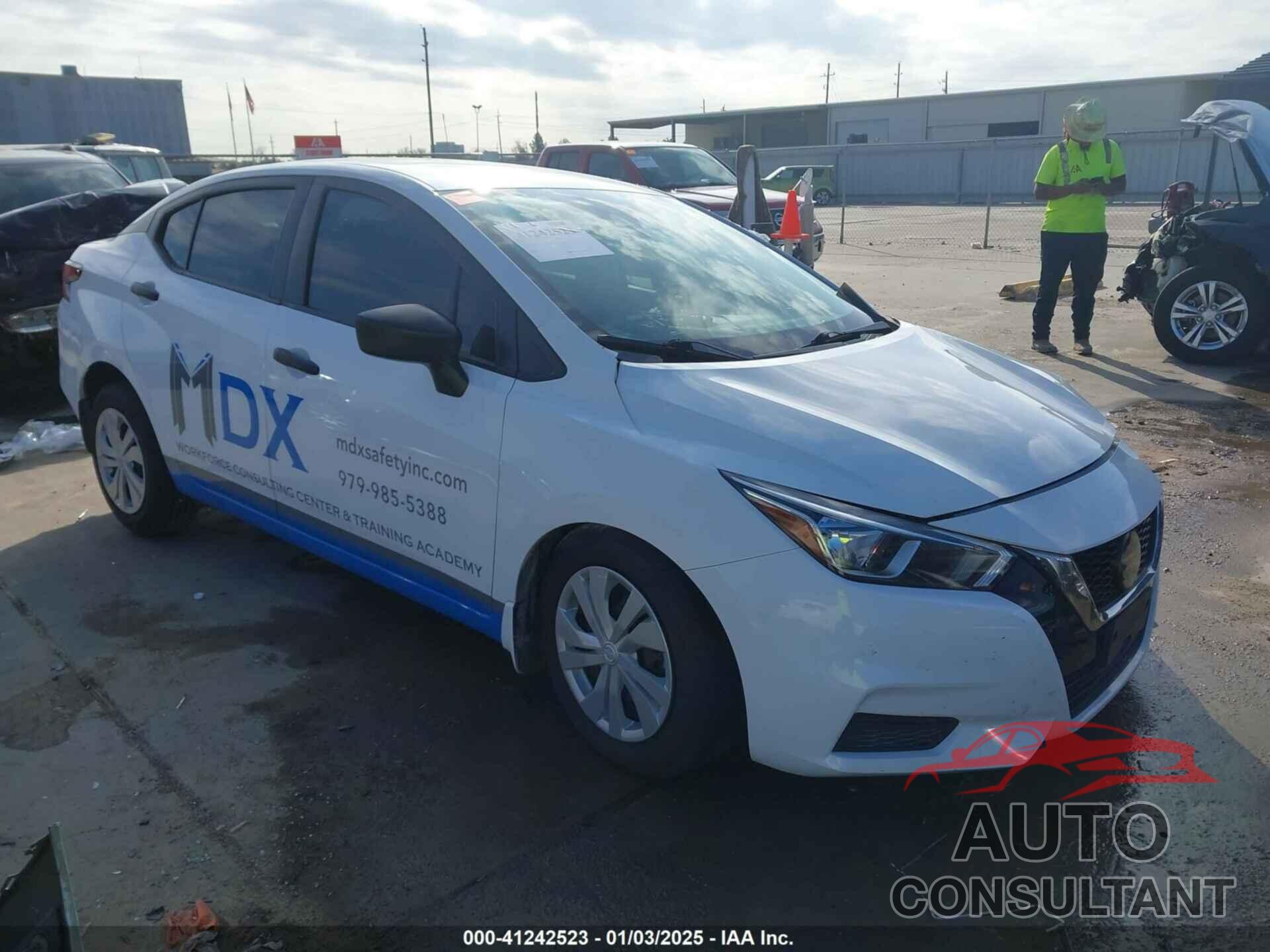 NISSAN VERSA 2020 - 3N1CN8DV1LL813781