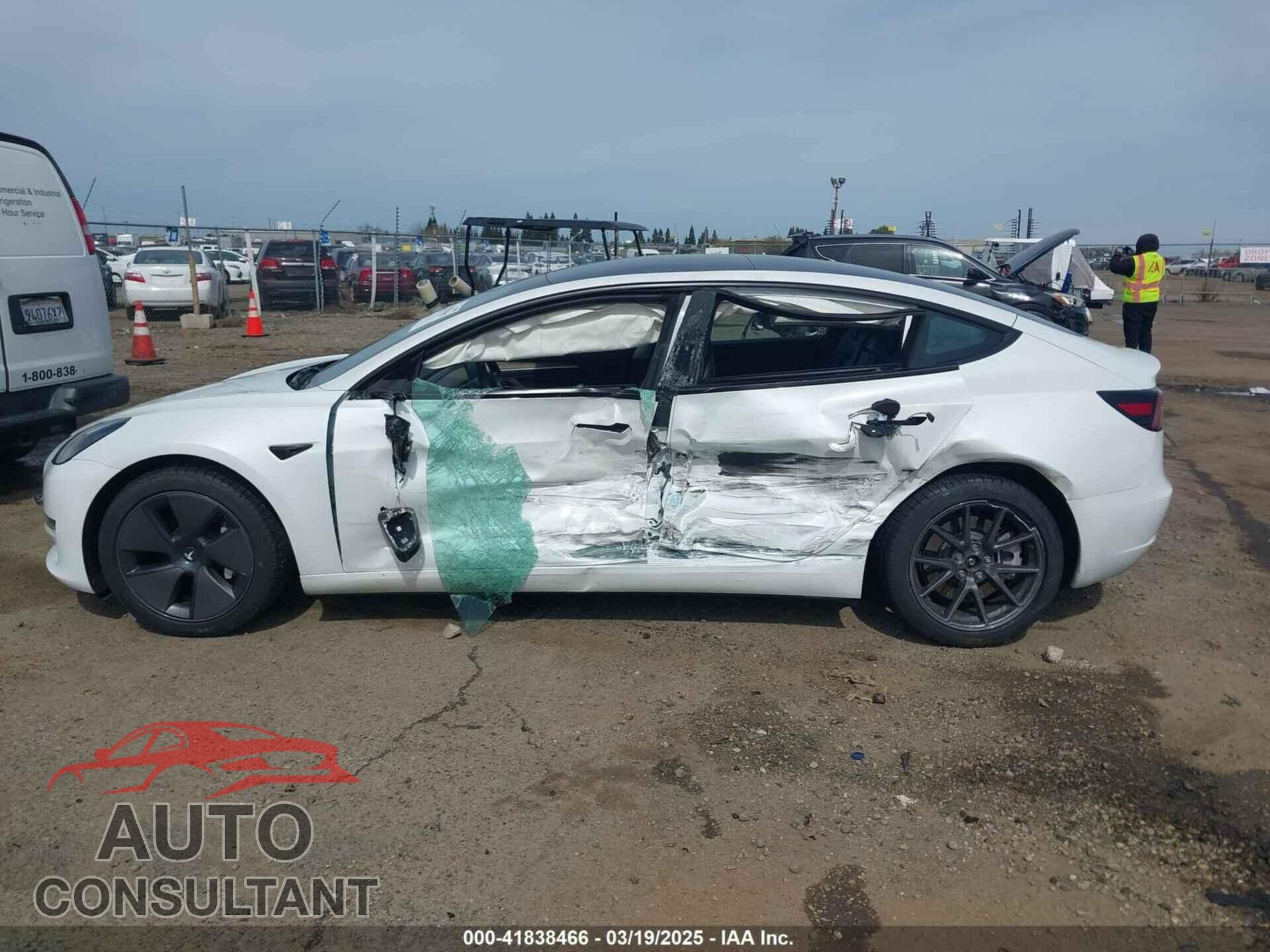 TESLA MODEL 3 2023 - 5YJ3E1EA2PF606563