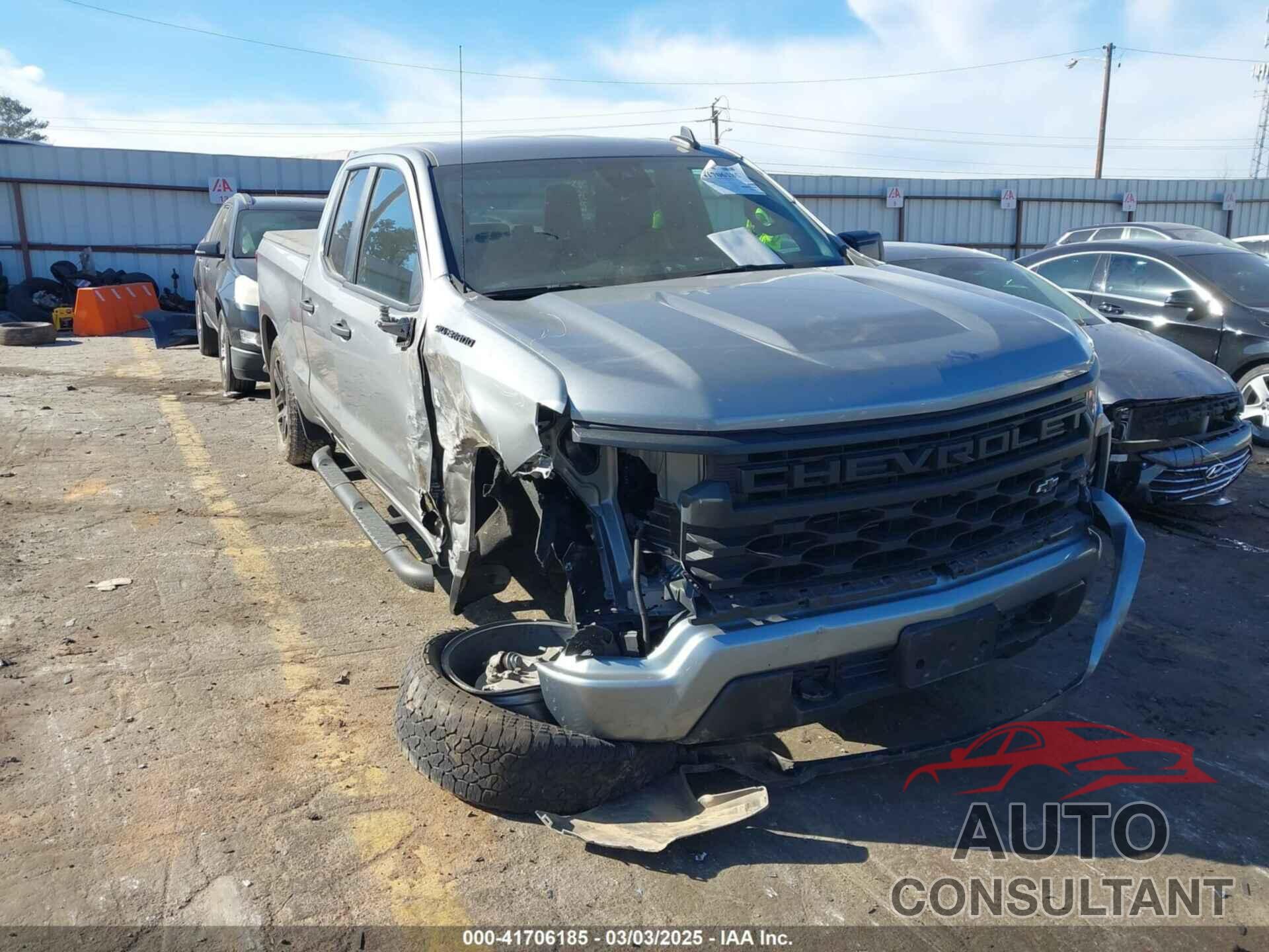 CHEVROLET SILVERADO 1500 2023 - 1GCRABEK2PZ323644