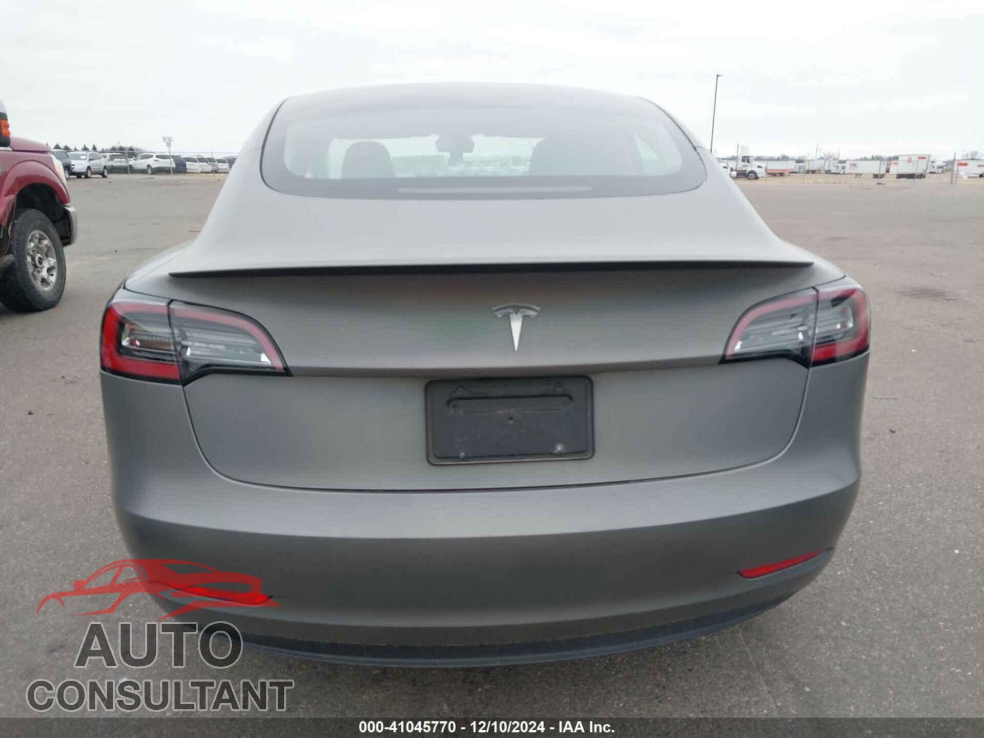 TESLA MODEL 3 2023 - 5YJ3E1ECXPF398935