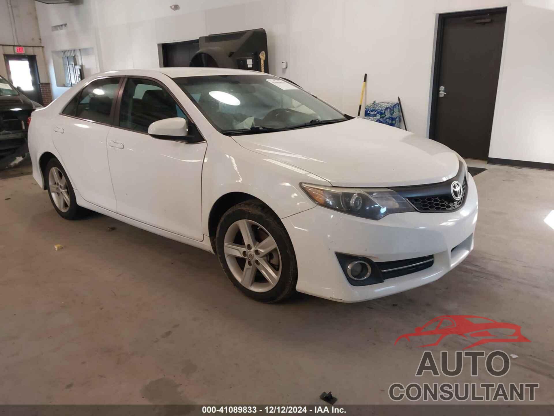 TOYOTA CAMRY 2014 - 4T1BF1FK3EU318504