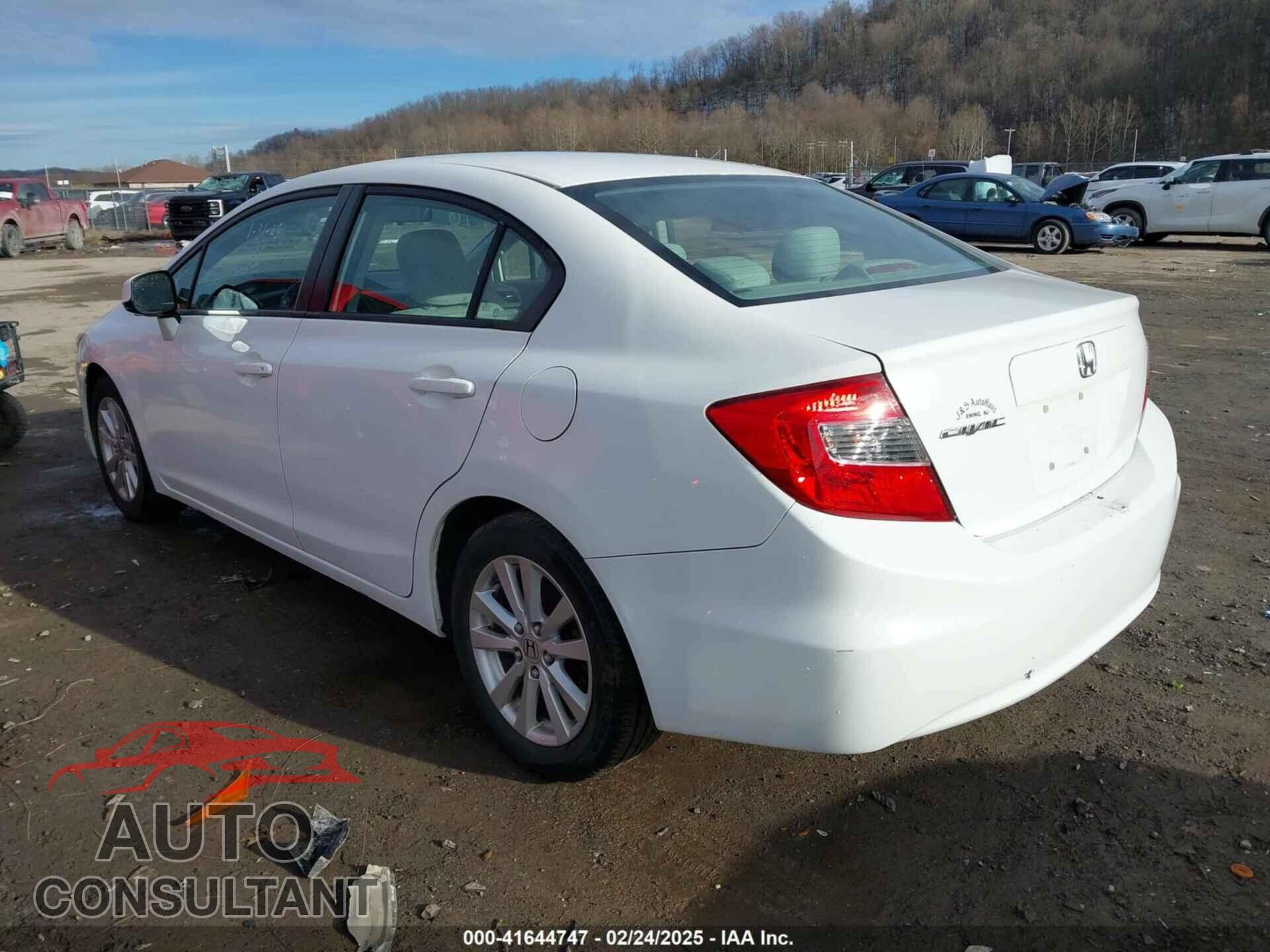 HONDA CIVIC 2012 - 2HGFB2F83CH607671