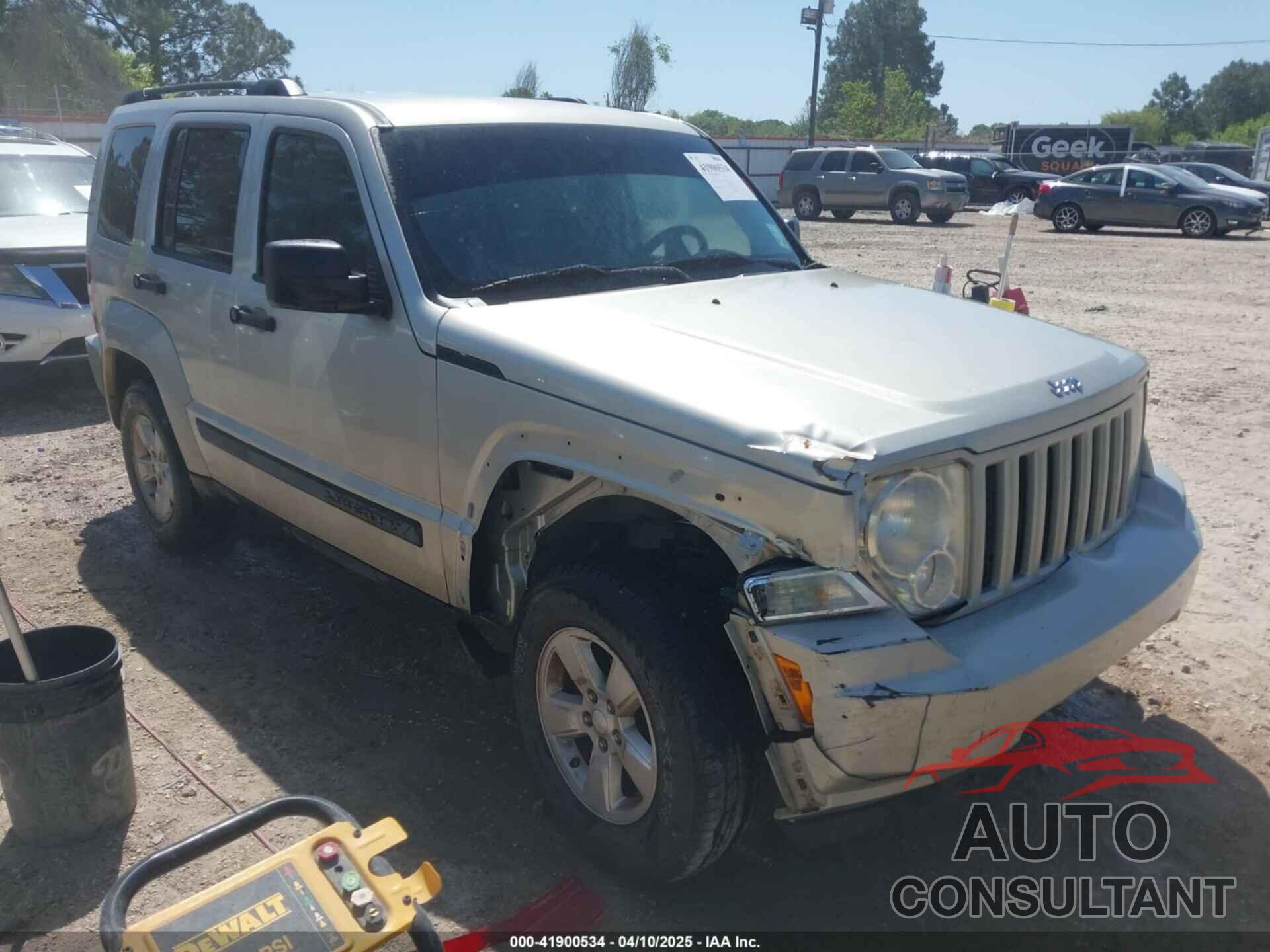 JEEP LIBERTY 2009 - 1J8GP28K39W533782