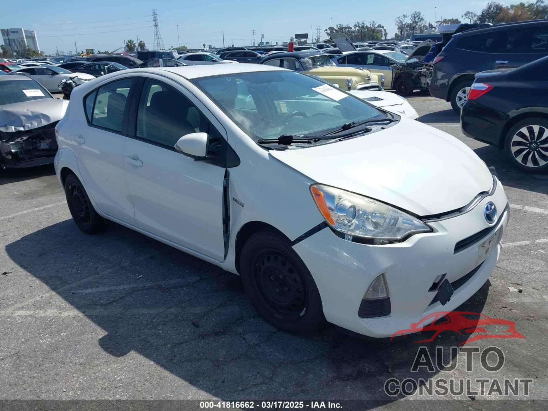 TOYOTA PRIUS C 2014 - JTDKDTB30E1075210