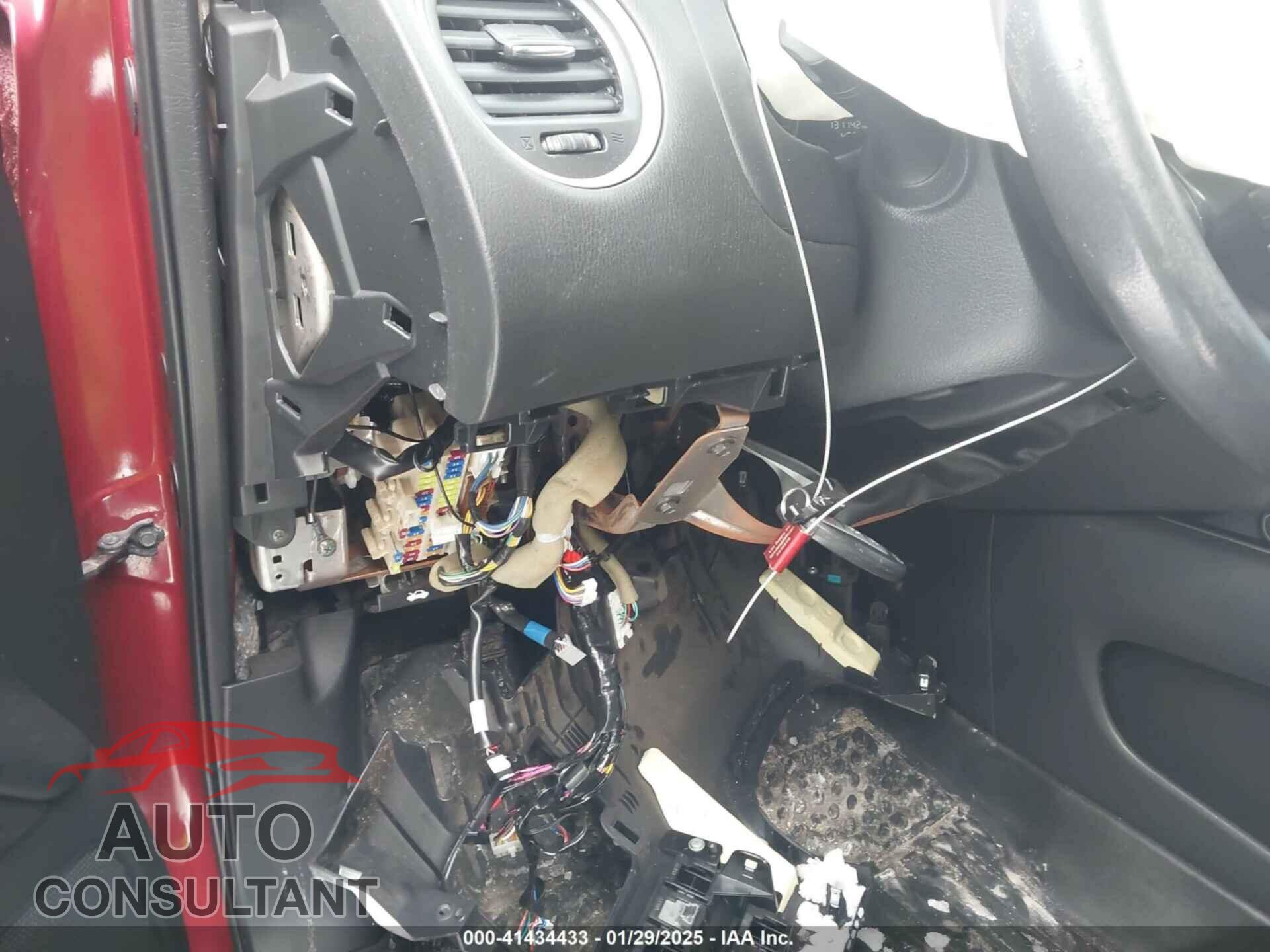 NISSAN PATHFINDER 2014 - 5N1AR2MM0EC688604