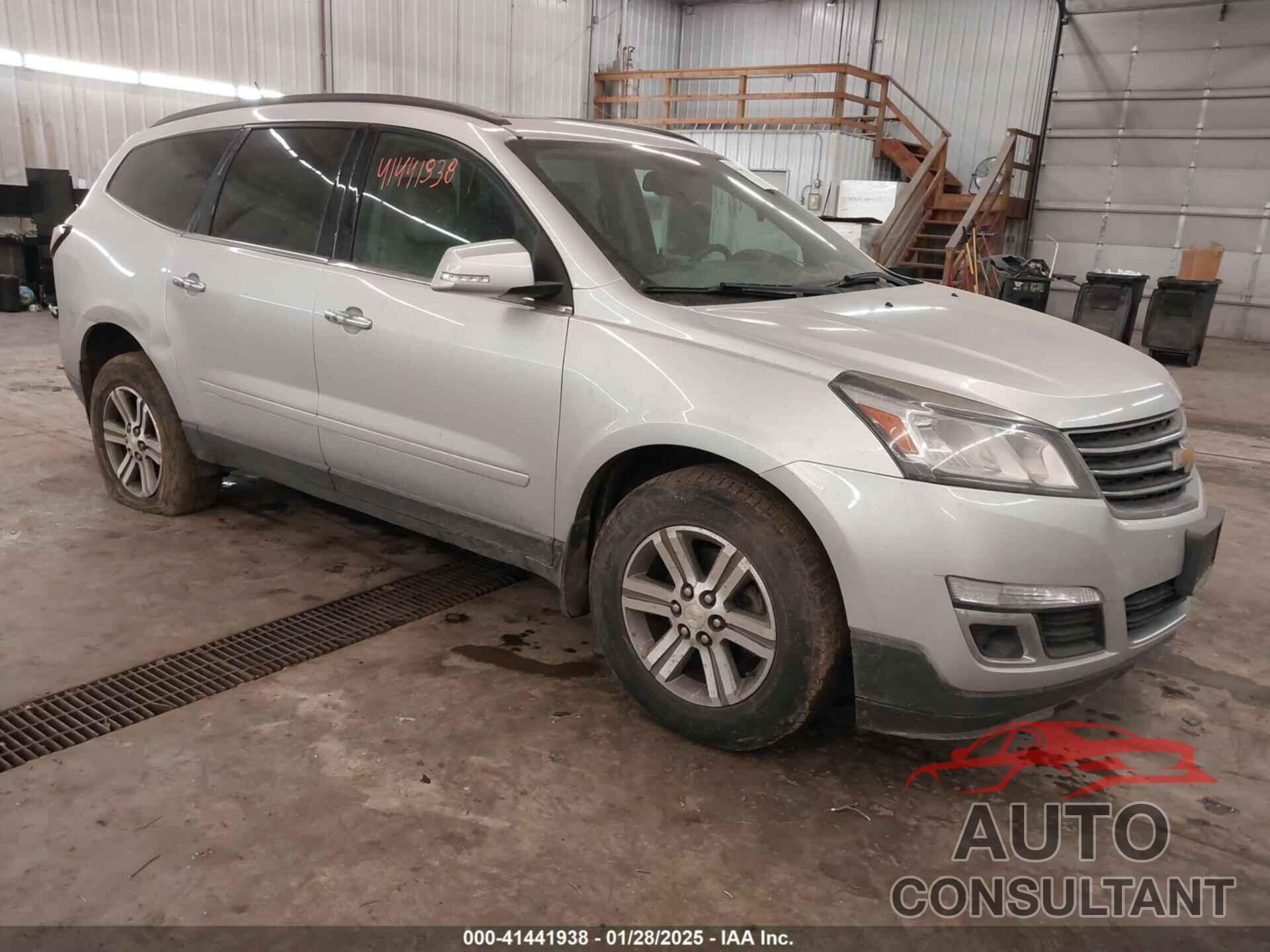 CHEVROLET TRAVERSE 2015 - 1GNKVHKD4FJ305990