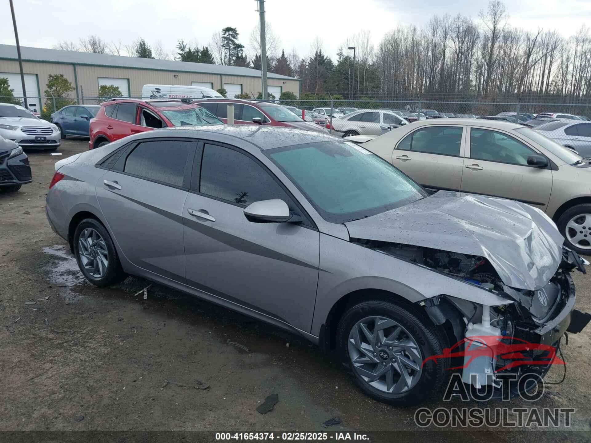 HYUNDAI ELANTRA 2024 - KMHLM4DG0RU817079