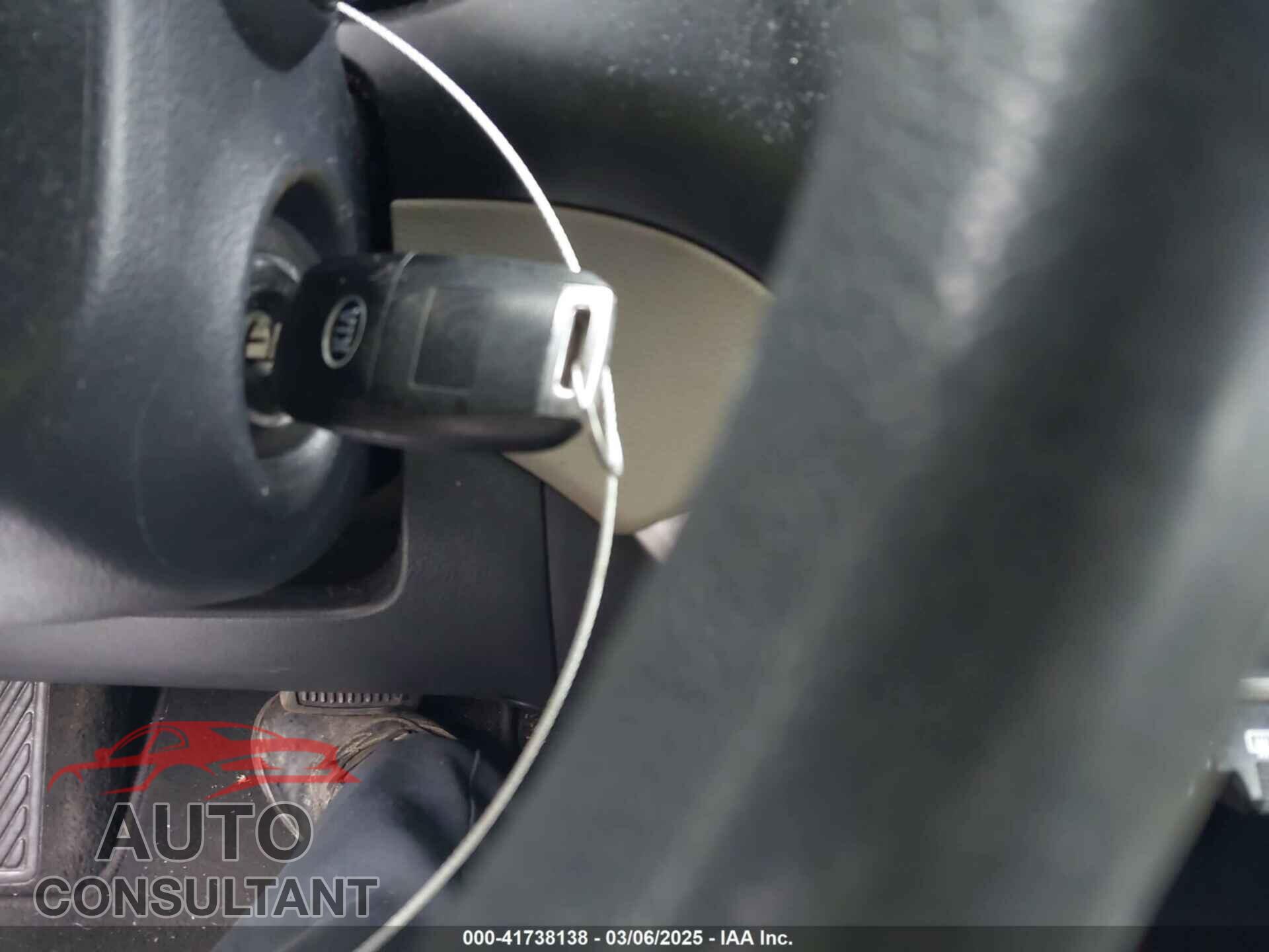 KIA RIO 2014 - KNADM4A30E6370372