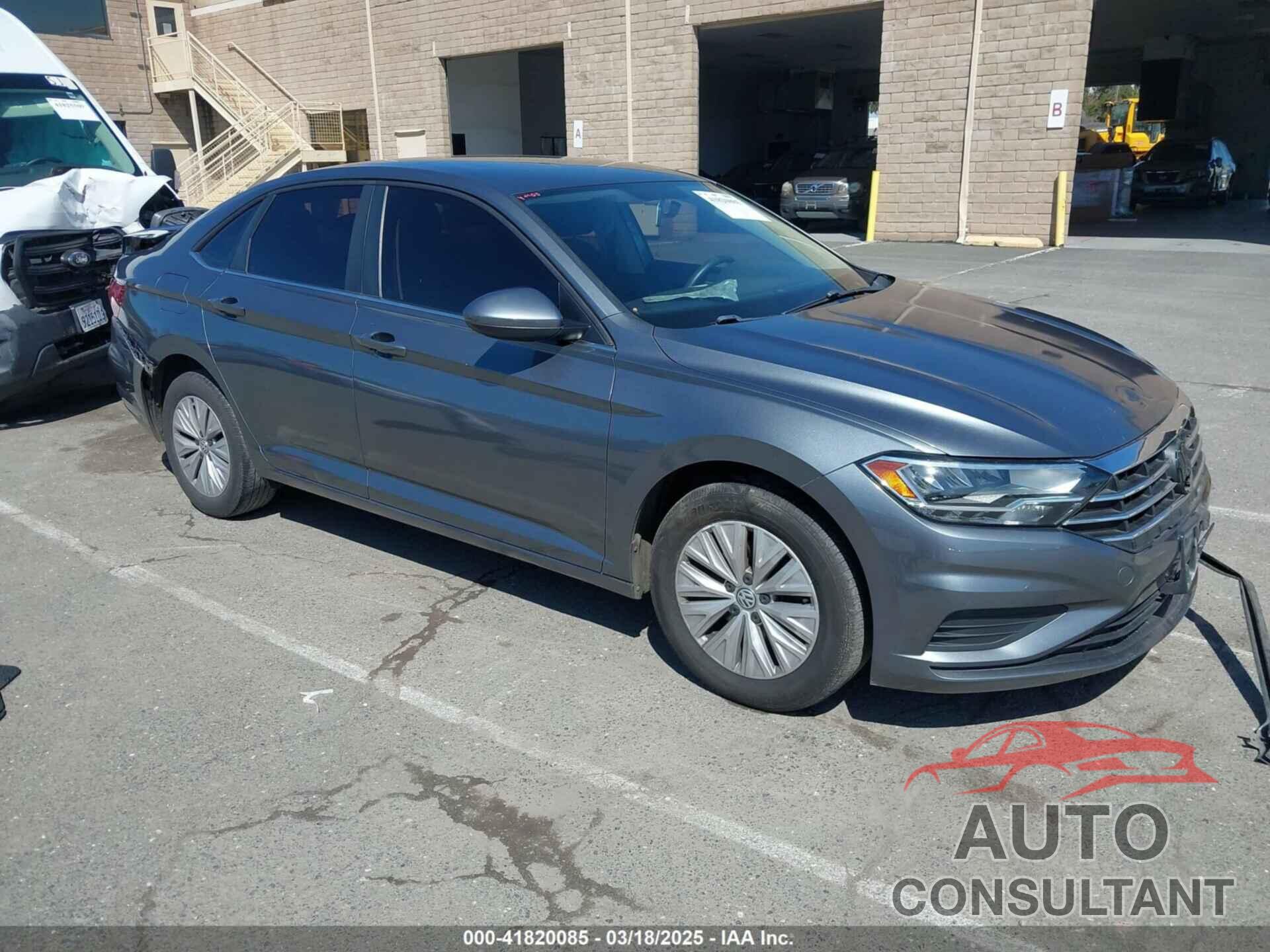 VOLKSWAGEN JETTA 2019 - 3VWC57BU4KM039422