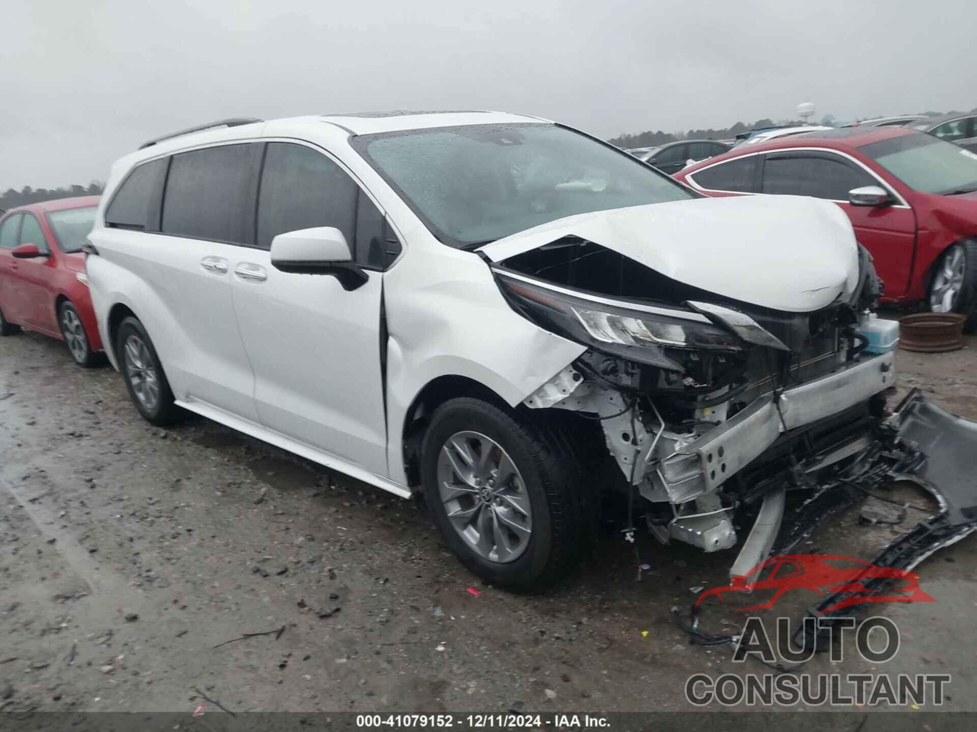 TOYOTA SIENNA 2022 - 5TDYRKEC5NS135941