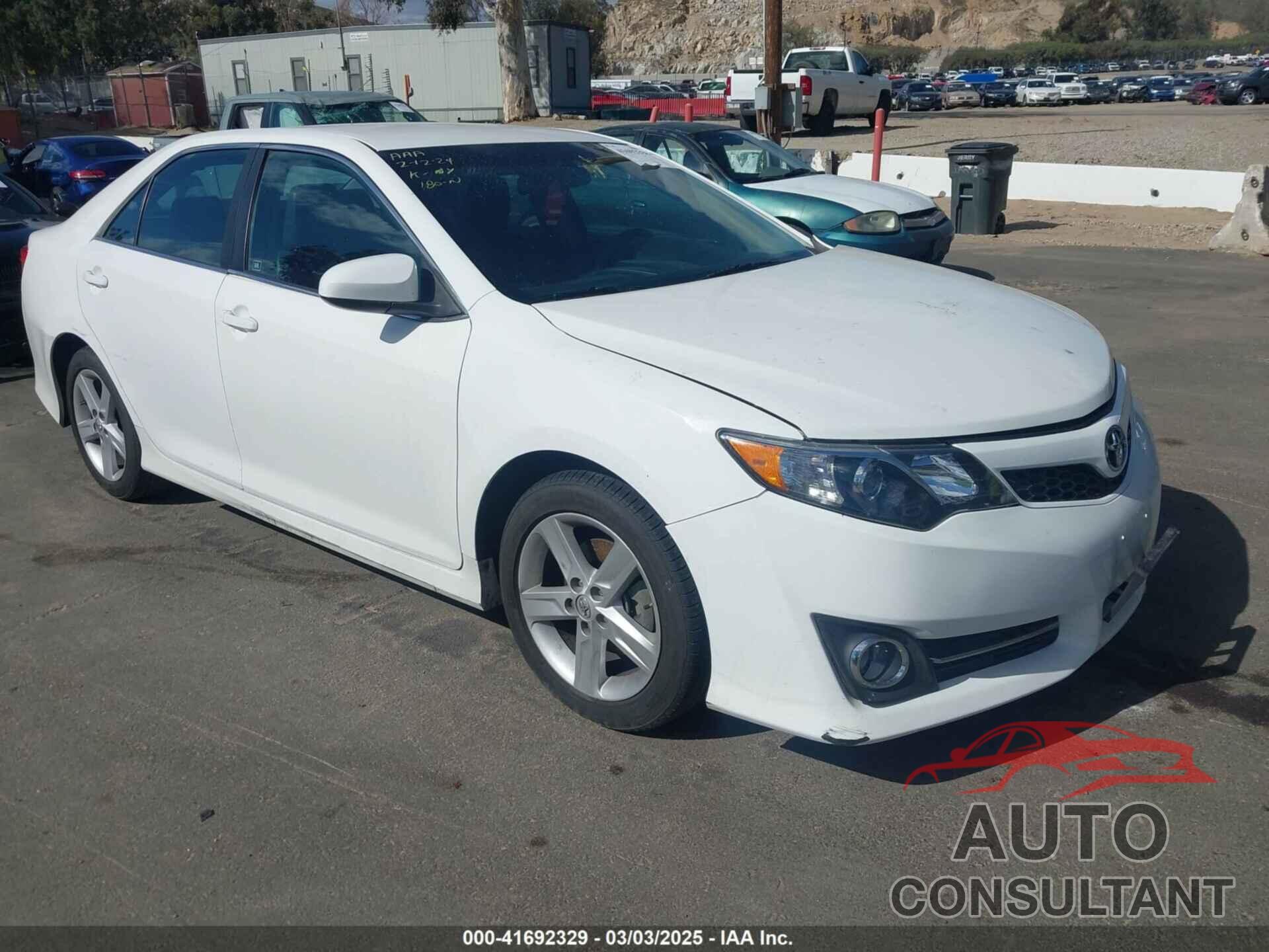 TOYOTA CAMRY 2014 - 4T1BF1FK9EU333539