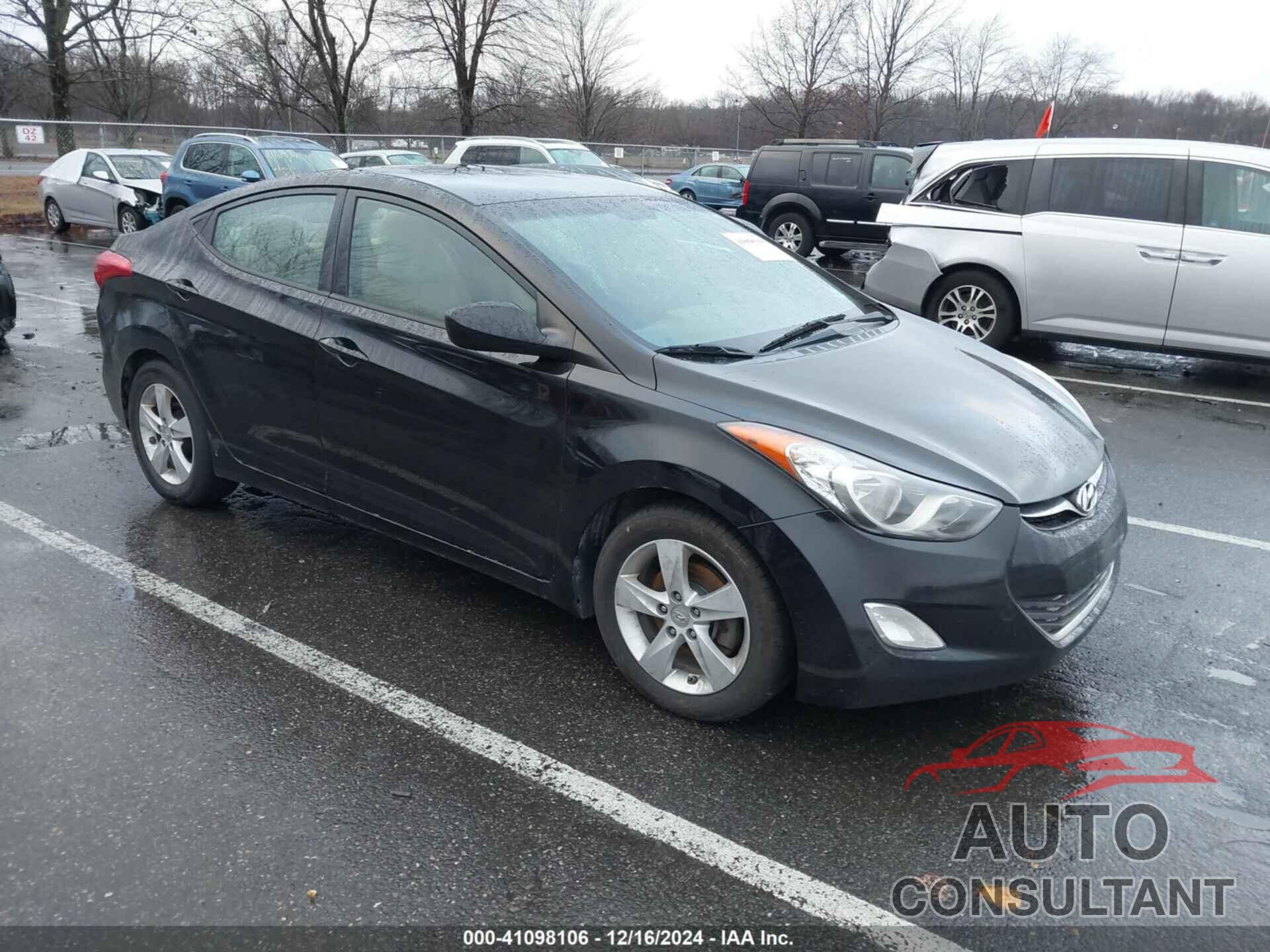 HYUNDAI ELANTRA 2013 - 5NPDH4AE7DH325037