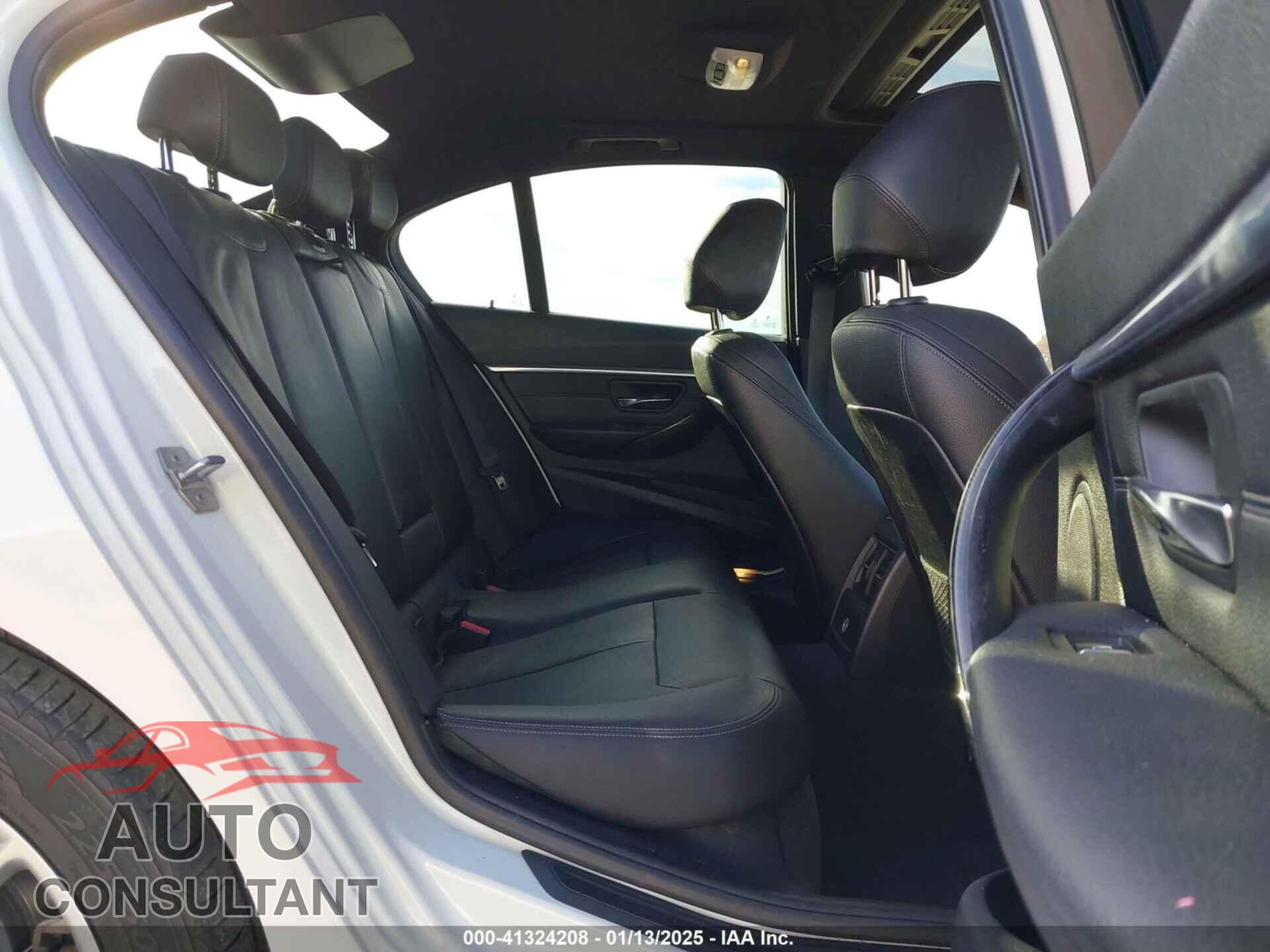 BMW 328I 2016 - WBA8E9C56GK645540