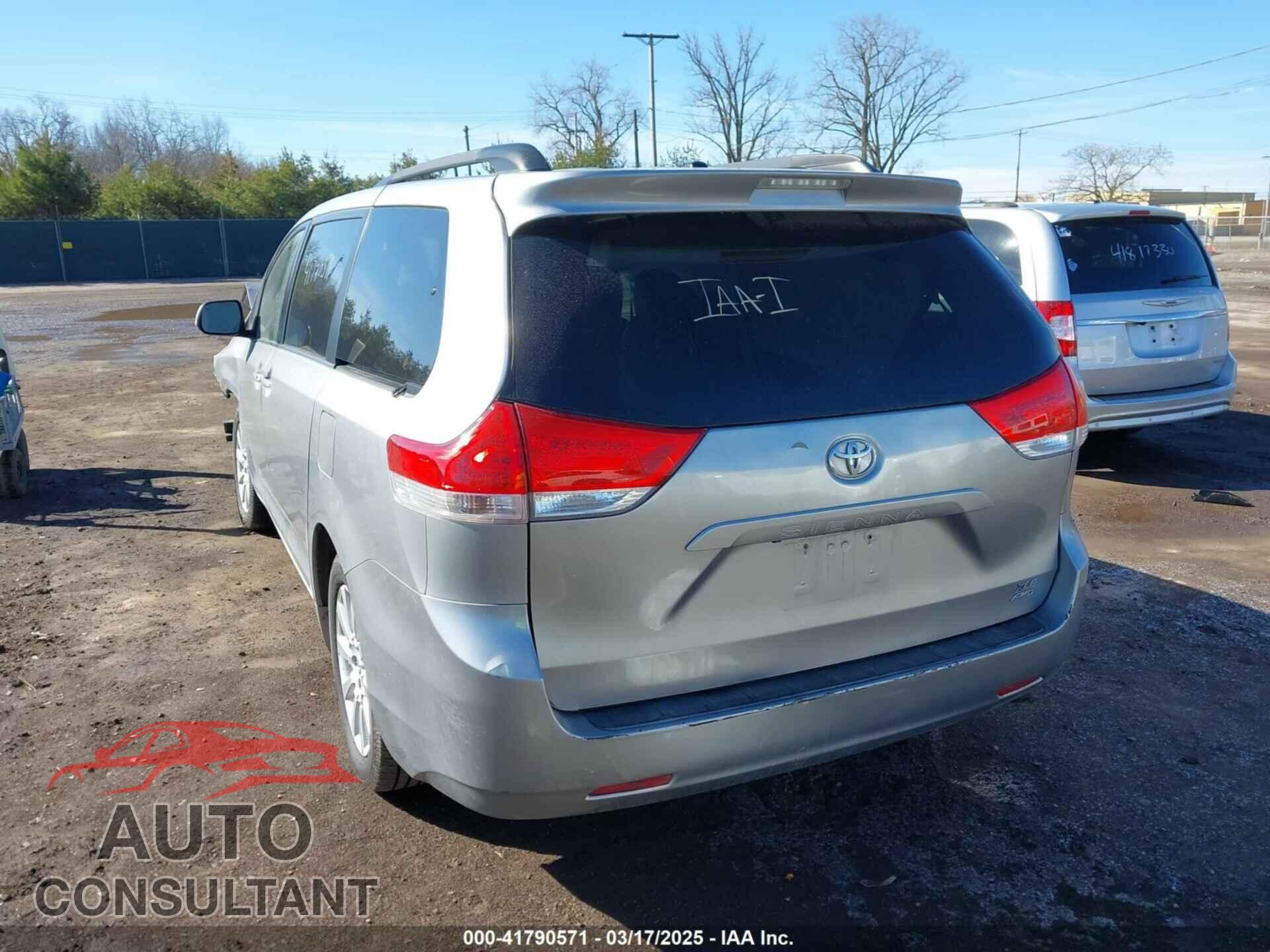 TOYOTA SIENNA 2012 - 5TDDK3DC6CS045009