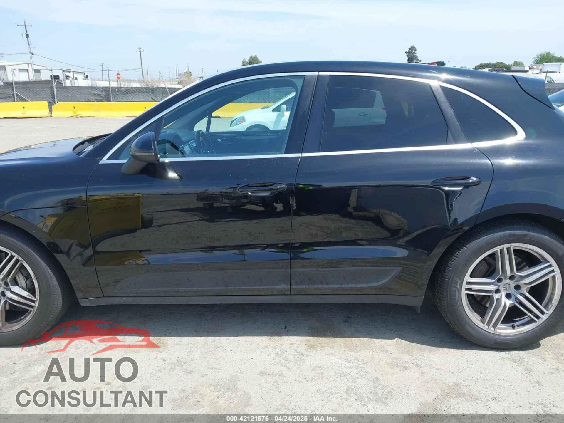 PORSCHE MACAN 2015 - WP1AB2A53FLB68323