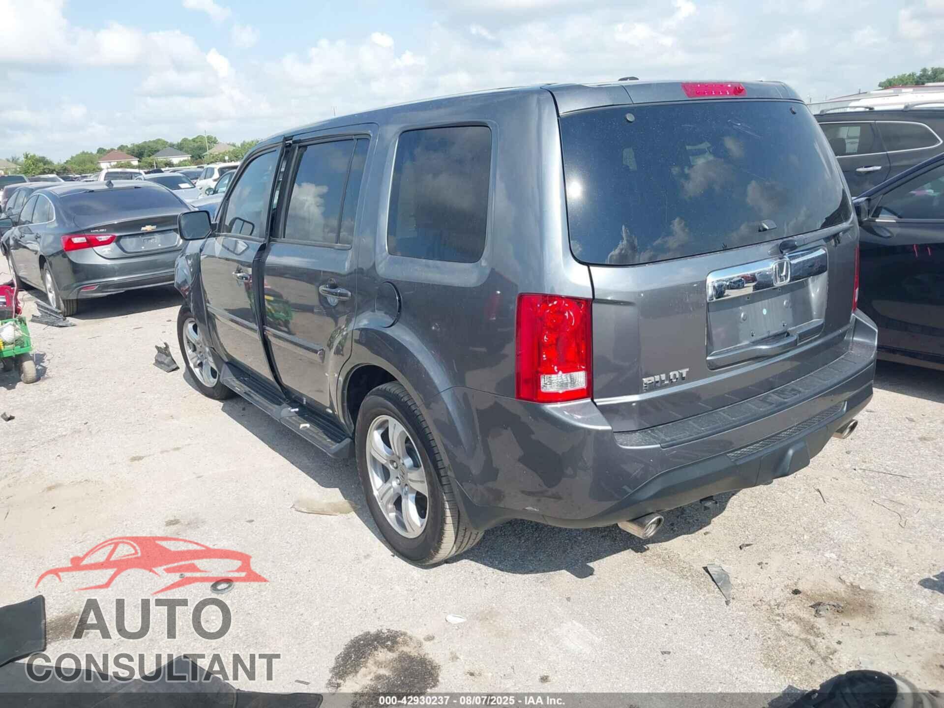 HONDA PILOT 2013 - 5FNYF3H57DB021793