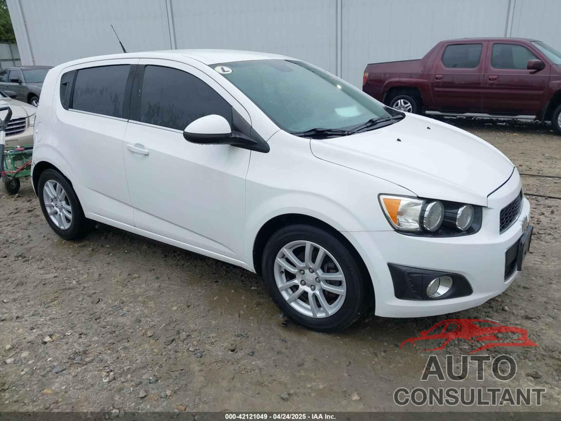 CHEVROLET SONIC 2013 - 1G1JC6SG1D4246880