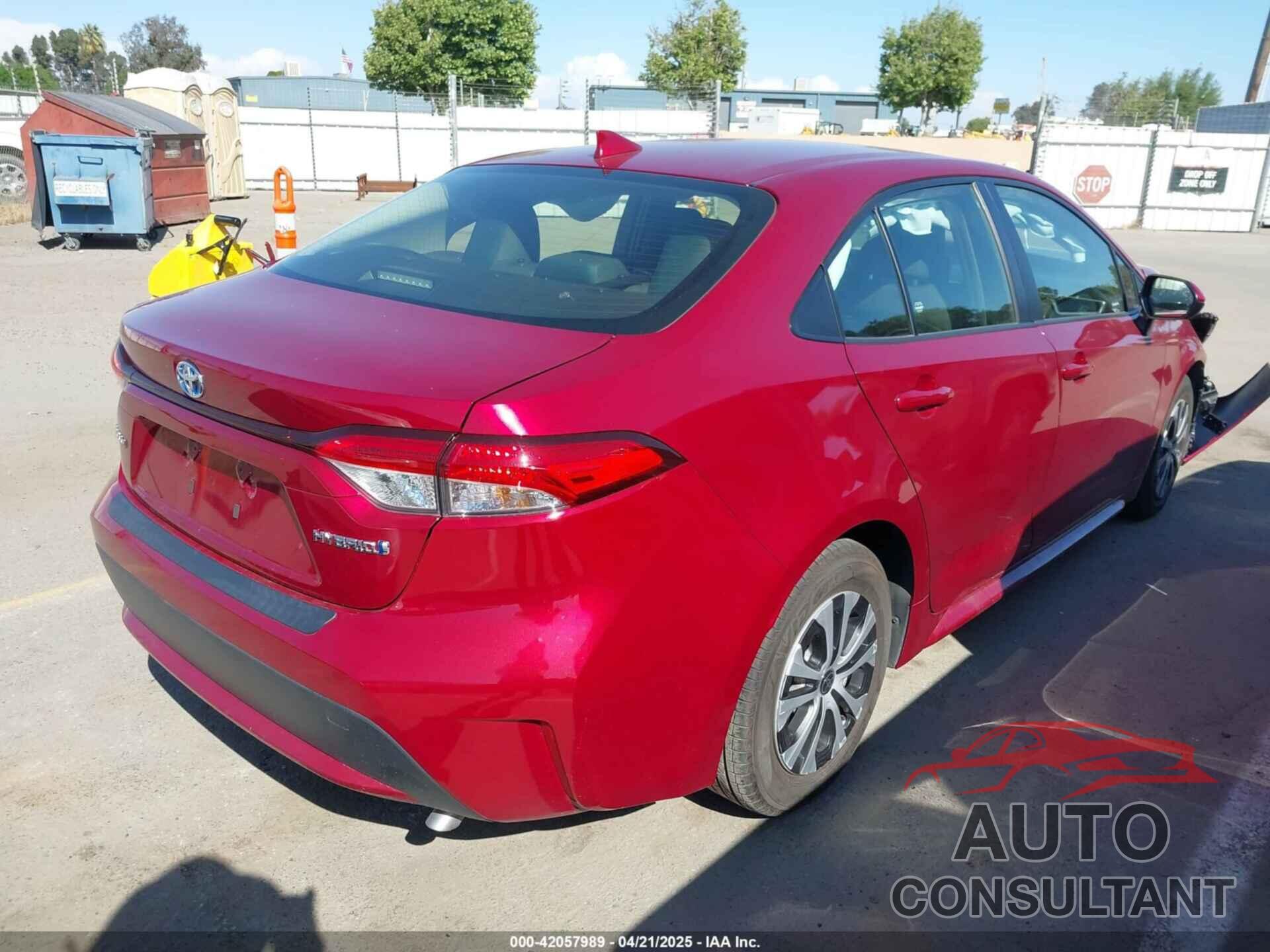 TOYOTA COROLLA 2022 - JTDEAMDE6NJ057045