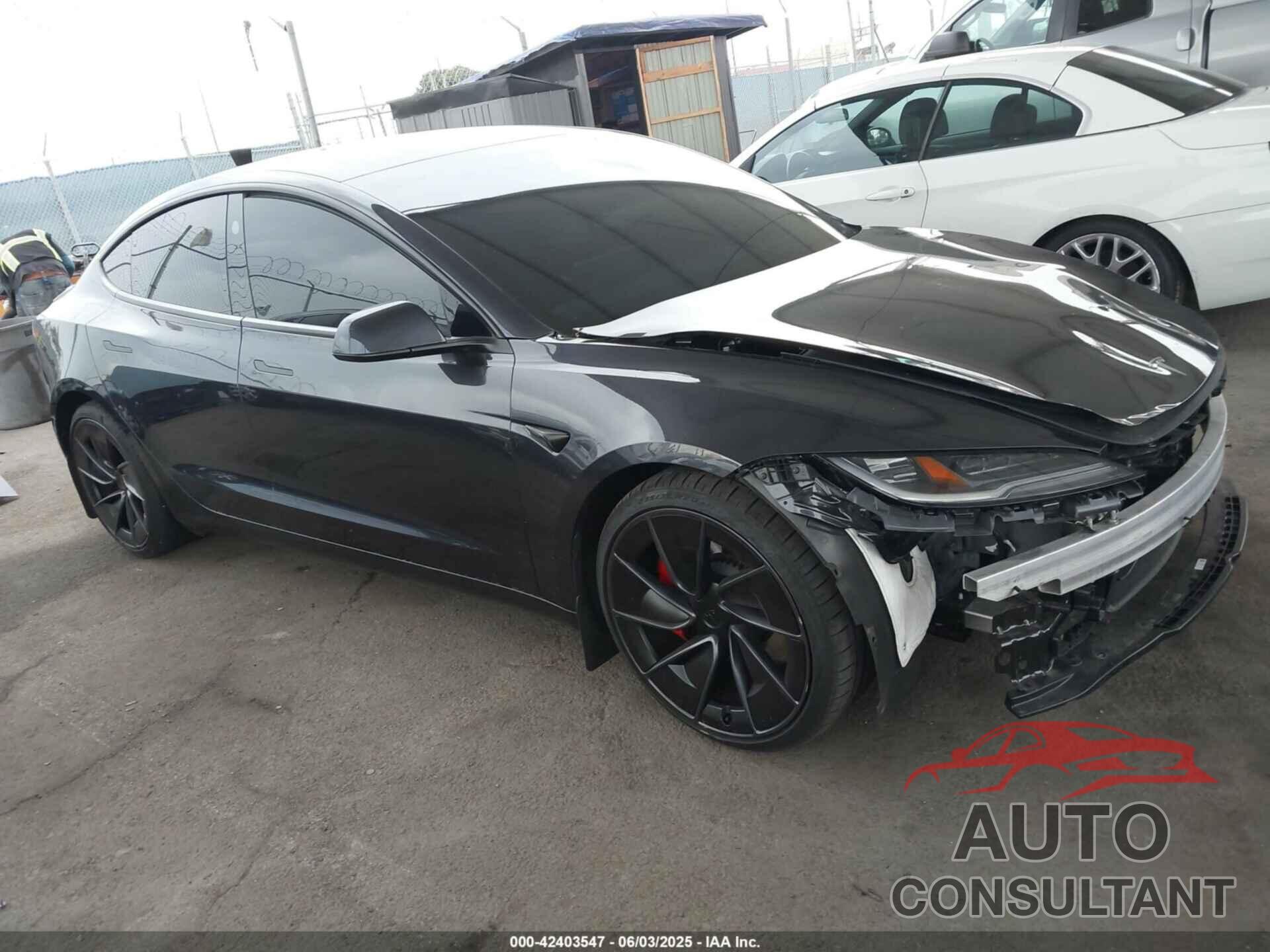 TESLA MODEL 3 2024 - 5YJ3E1ETXRF808376