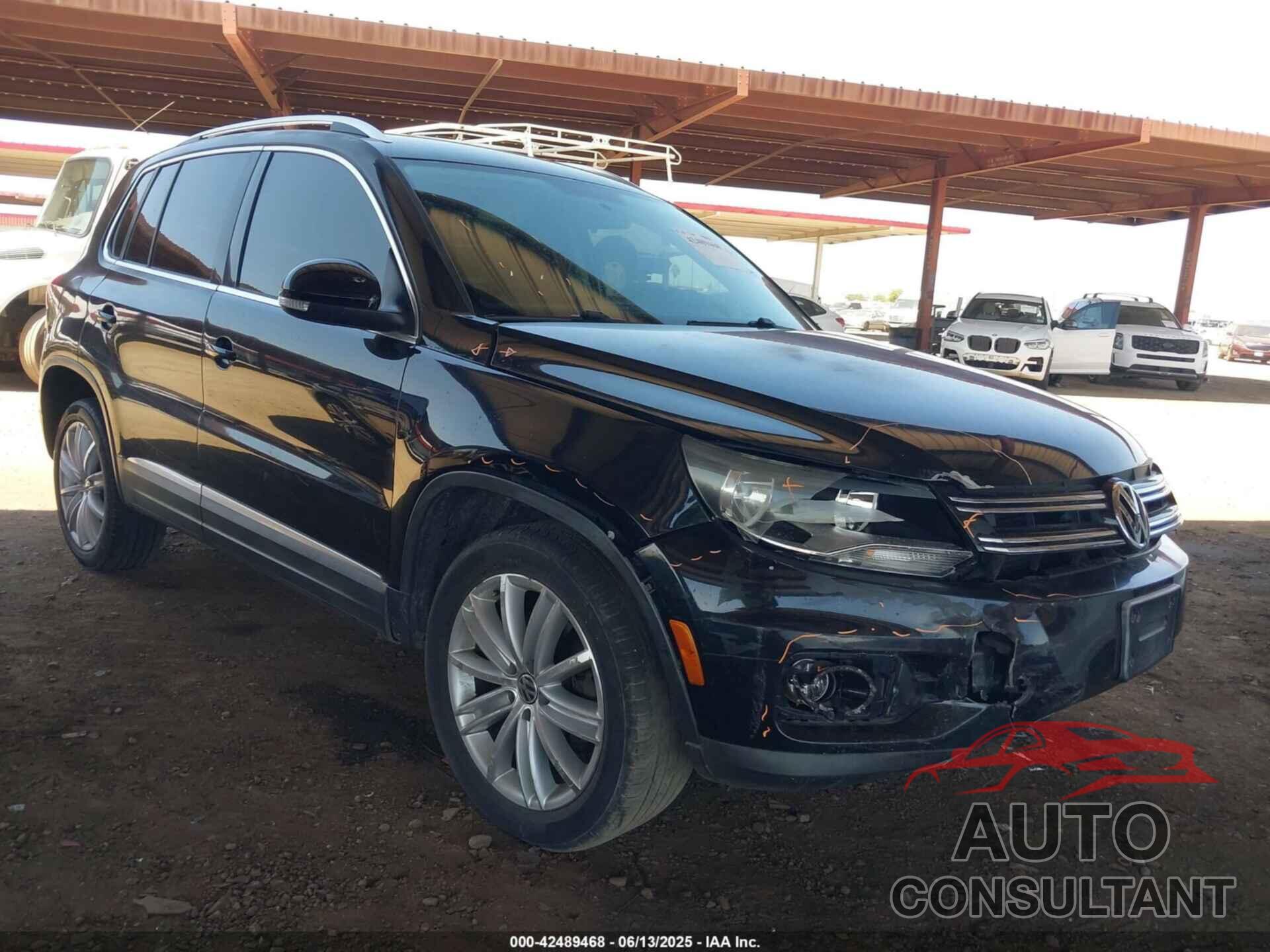 VOLKSWAGEN TIGUAN 2012 - WVGBV7AX7CW559296