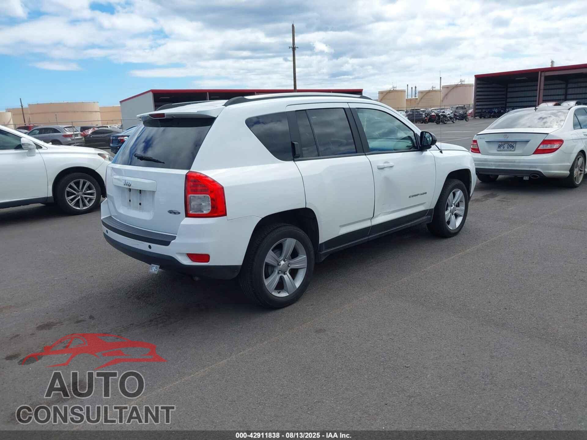 JEEP COMPASS 2011 - 1J4NT1FA6BD287921