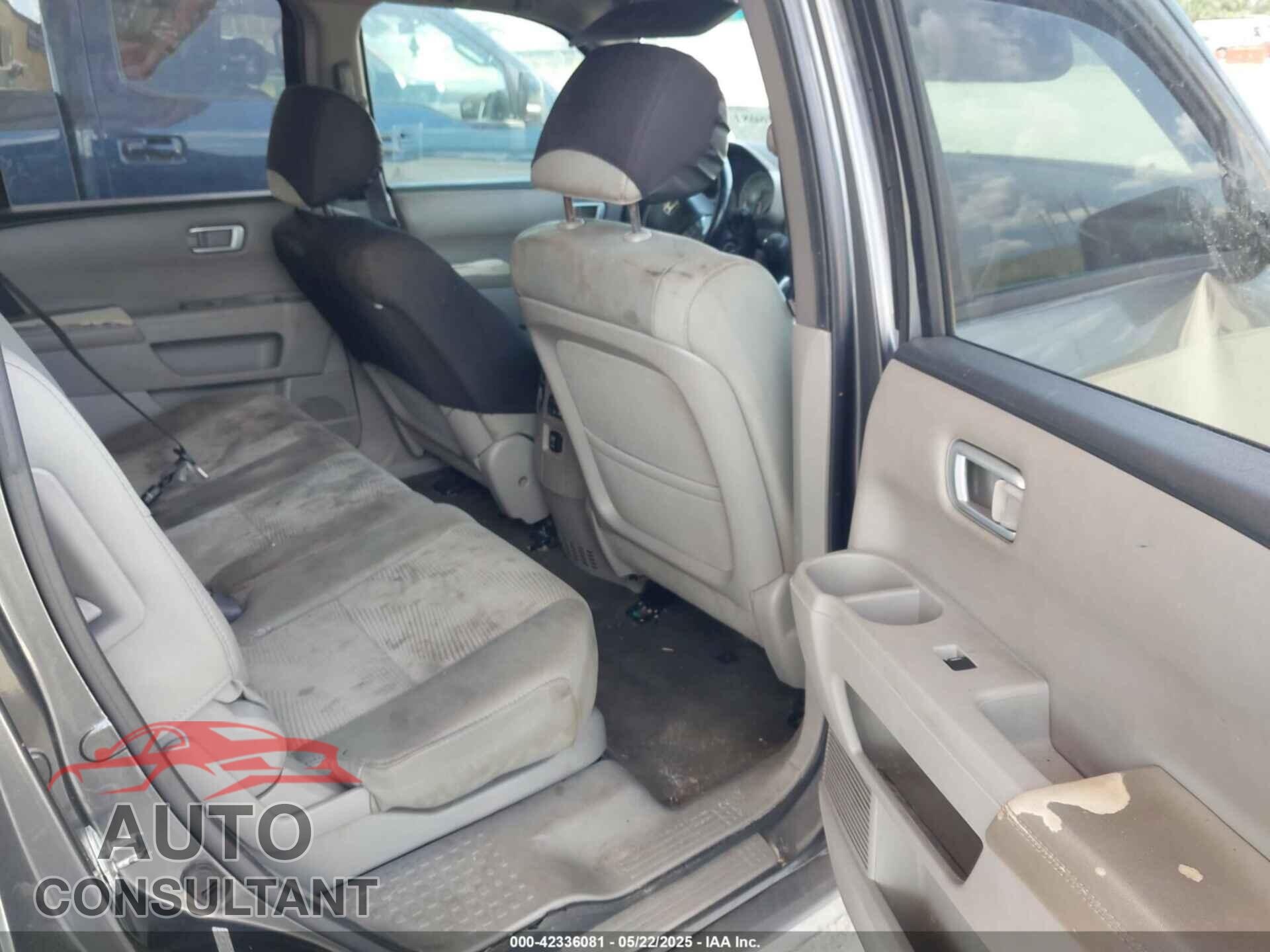 HONDA PILOT 2011 - 5FNYF3H52BB048168