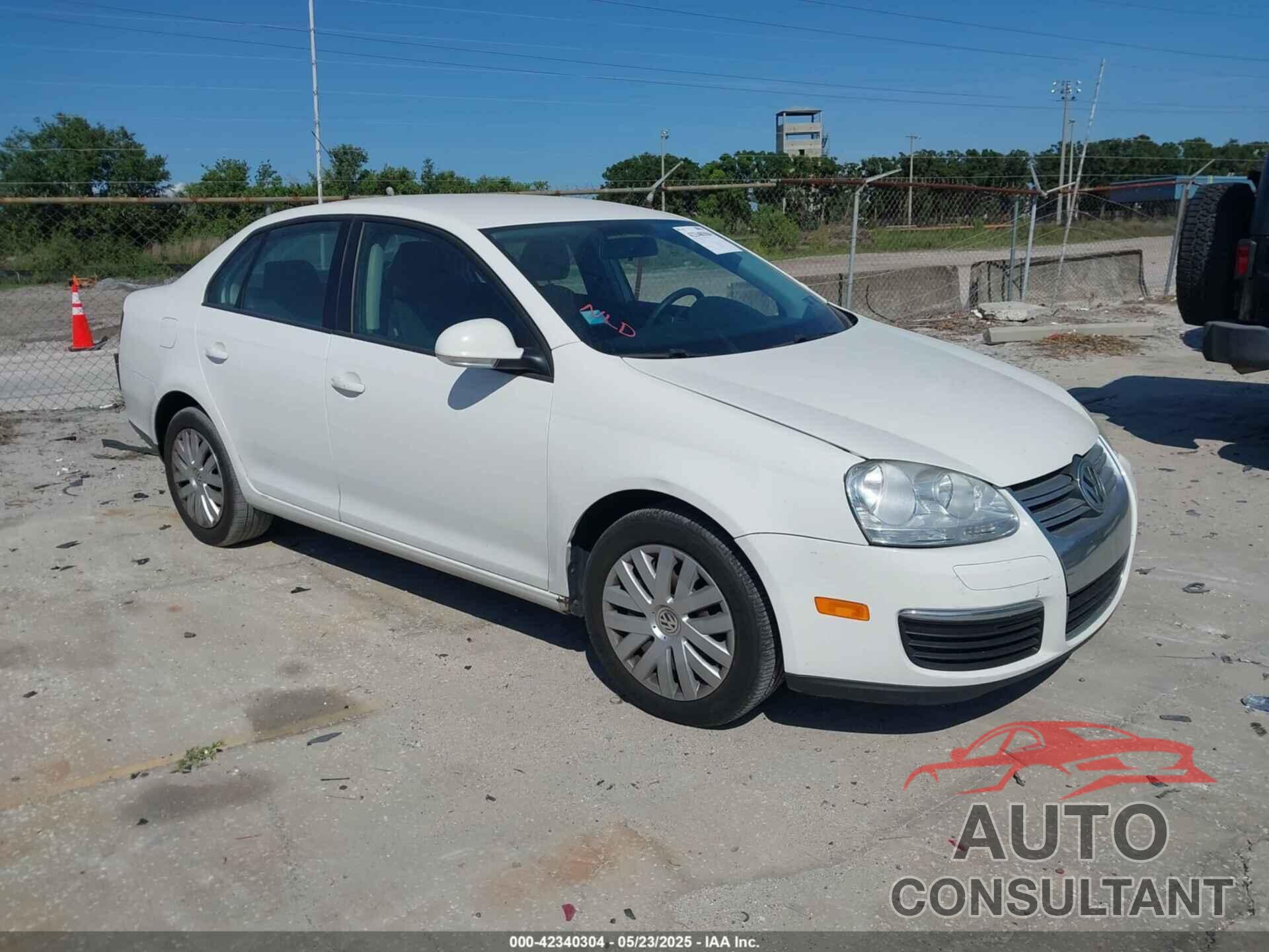 VOLKSWAGEN JETTA 2010 - 3VWJZ7AJXAM001761