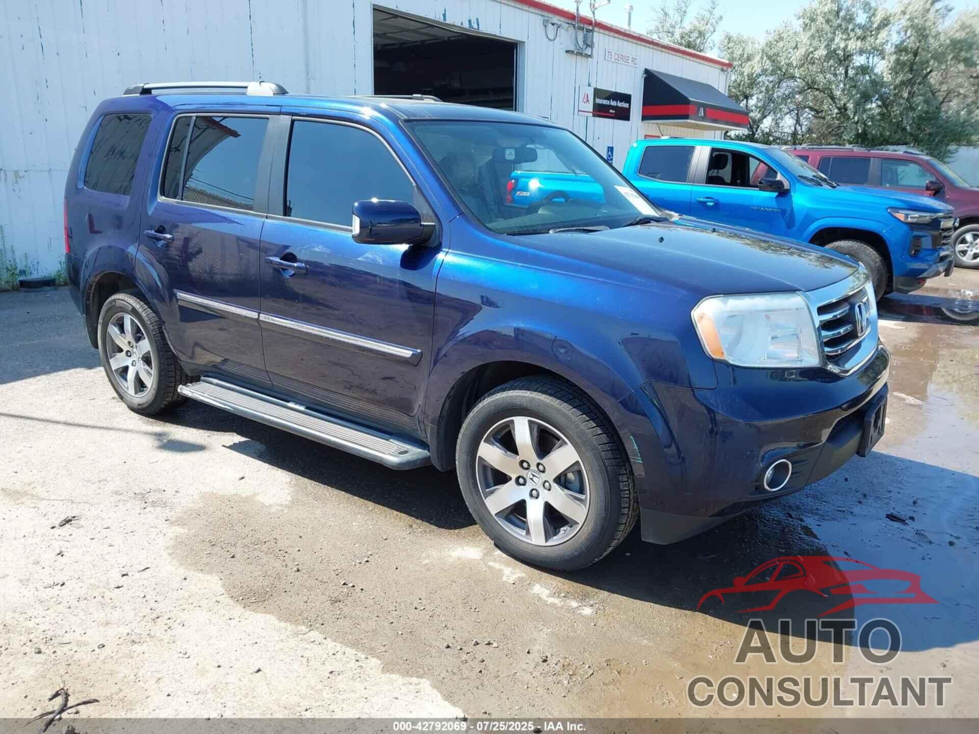 HONDA PILOT 2013 - 5FNYF4H95DB023308