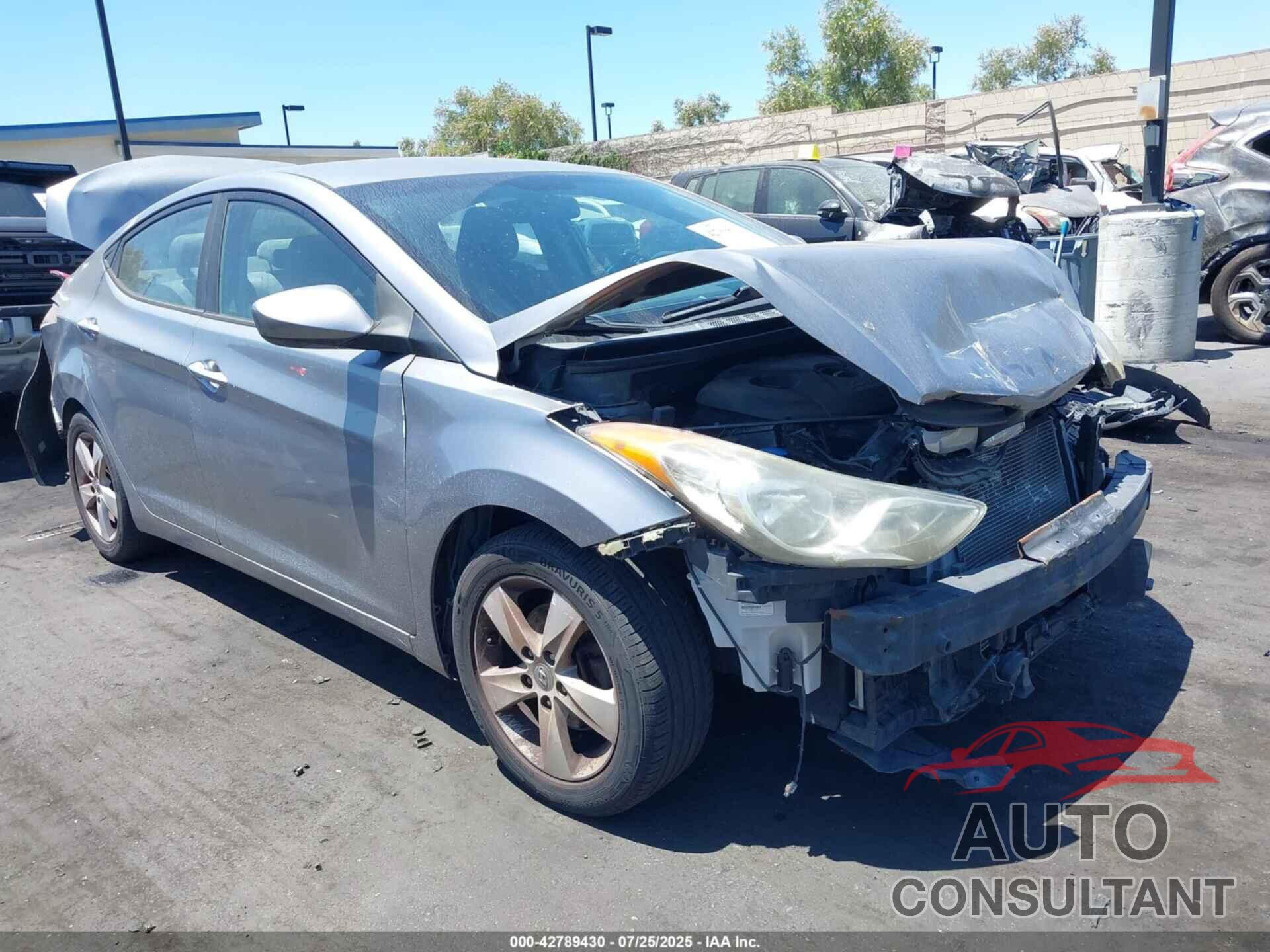 HYUNDAI ELANTRA 2013 - KMHDH4AE8DU704873