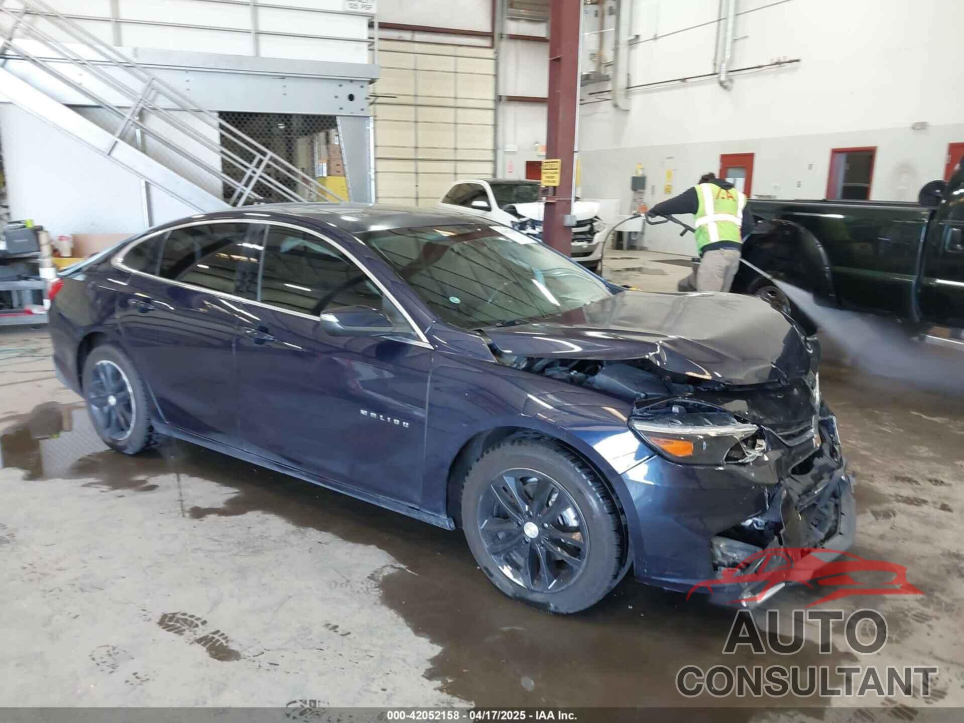 CHEVROLET MALIBU 2018 - 1G1ZD5ST5JF149043